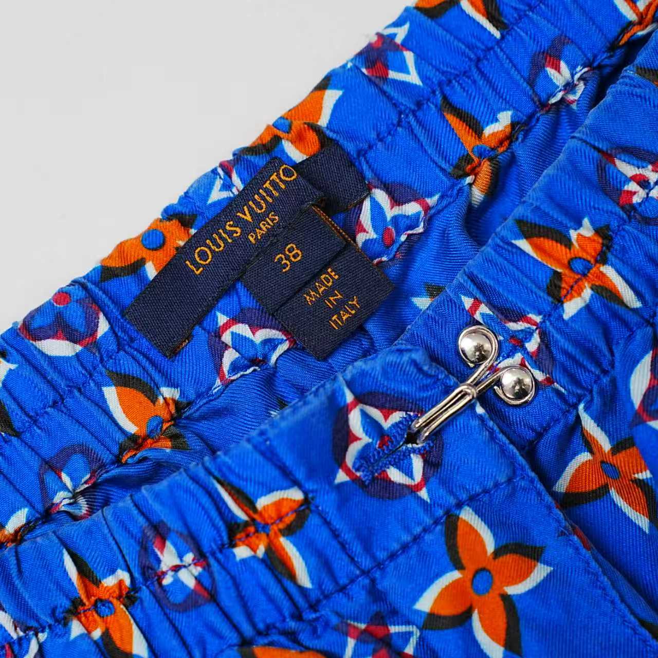 Louis Vuitton - Other - Silk - Blue - (38)