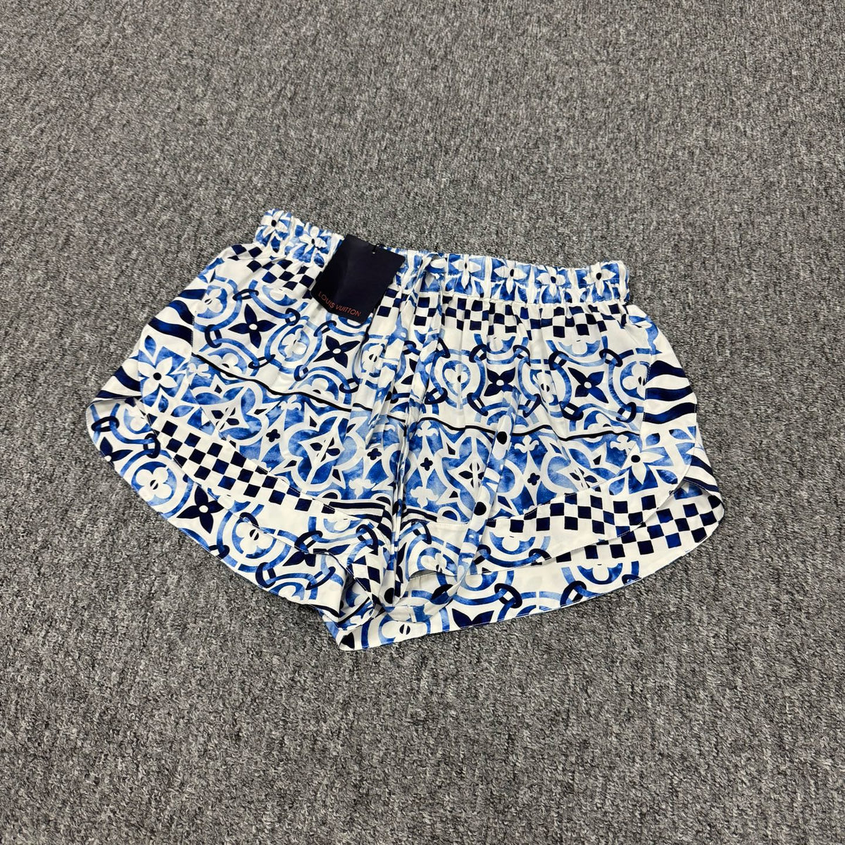 Louis Vuitton - Other - Silk - Multicolour - (38)