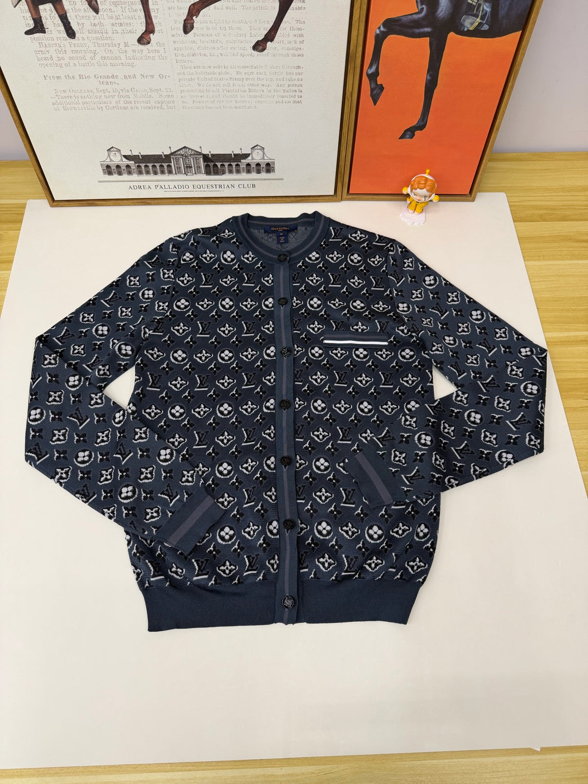 Louis Vuitton - Other - Silk - Navy - (M)