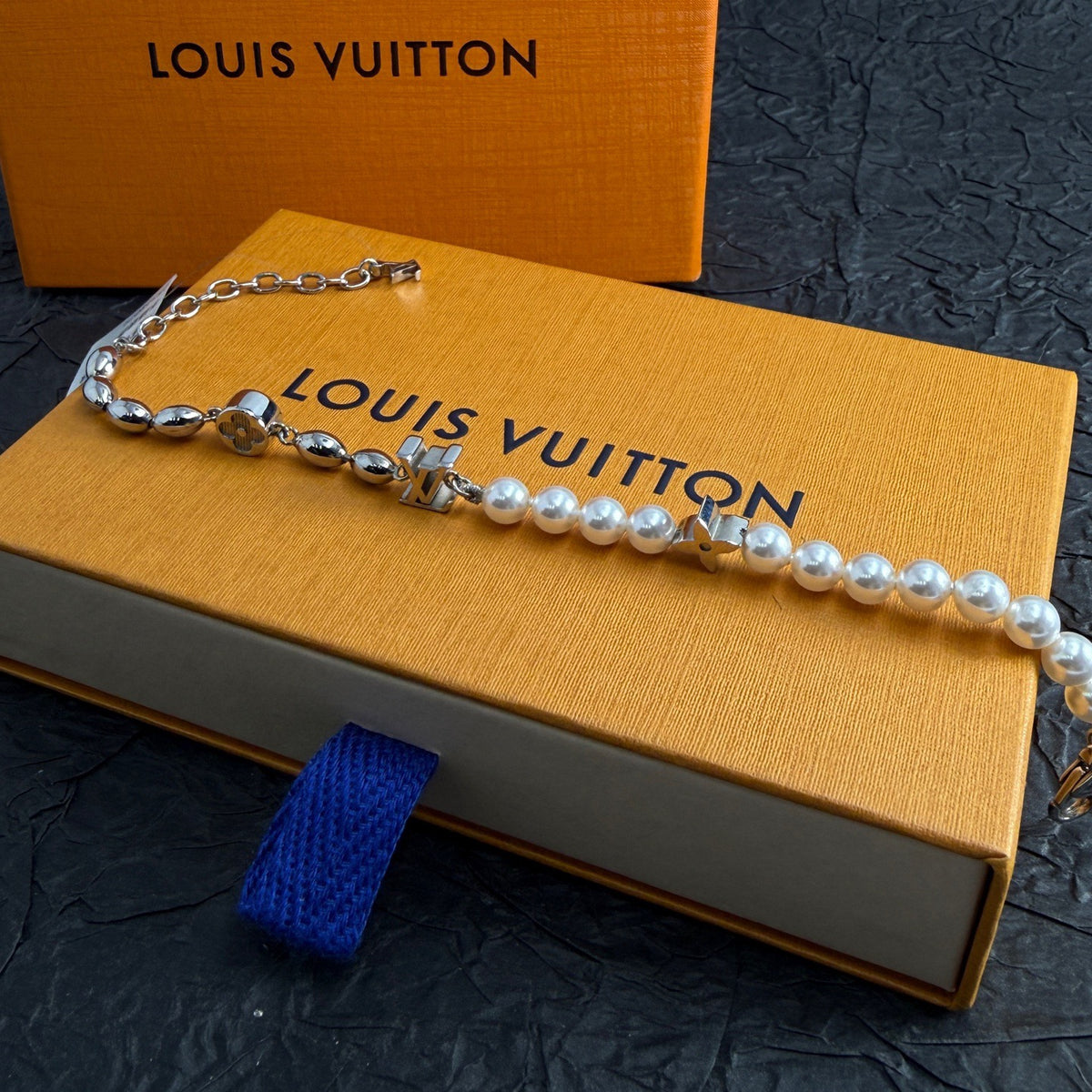 Louis Vuitton - Other - Silver - Silver