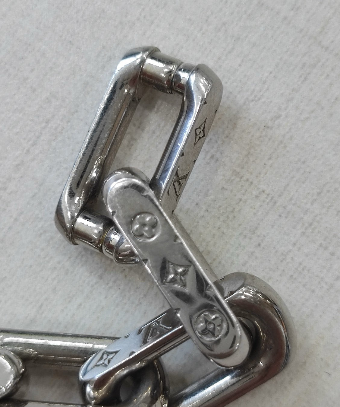 Louis Vuitton - Other - Steel - Silver
