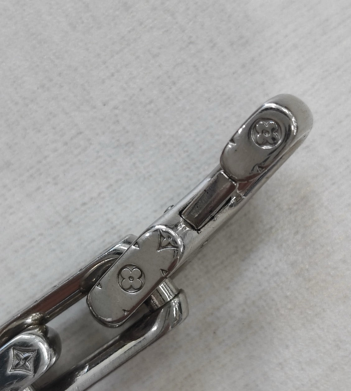 Louis Vuitton - Other - Steel - Silver