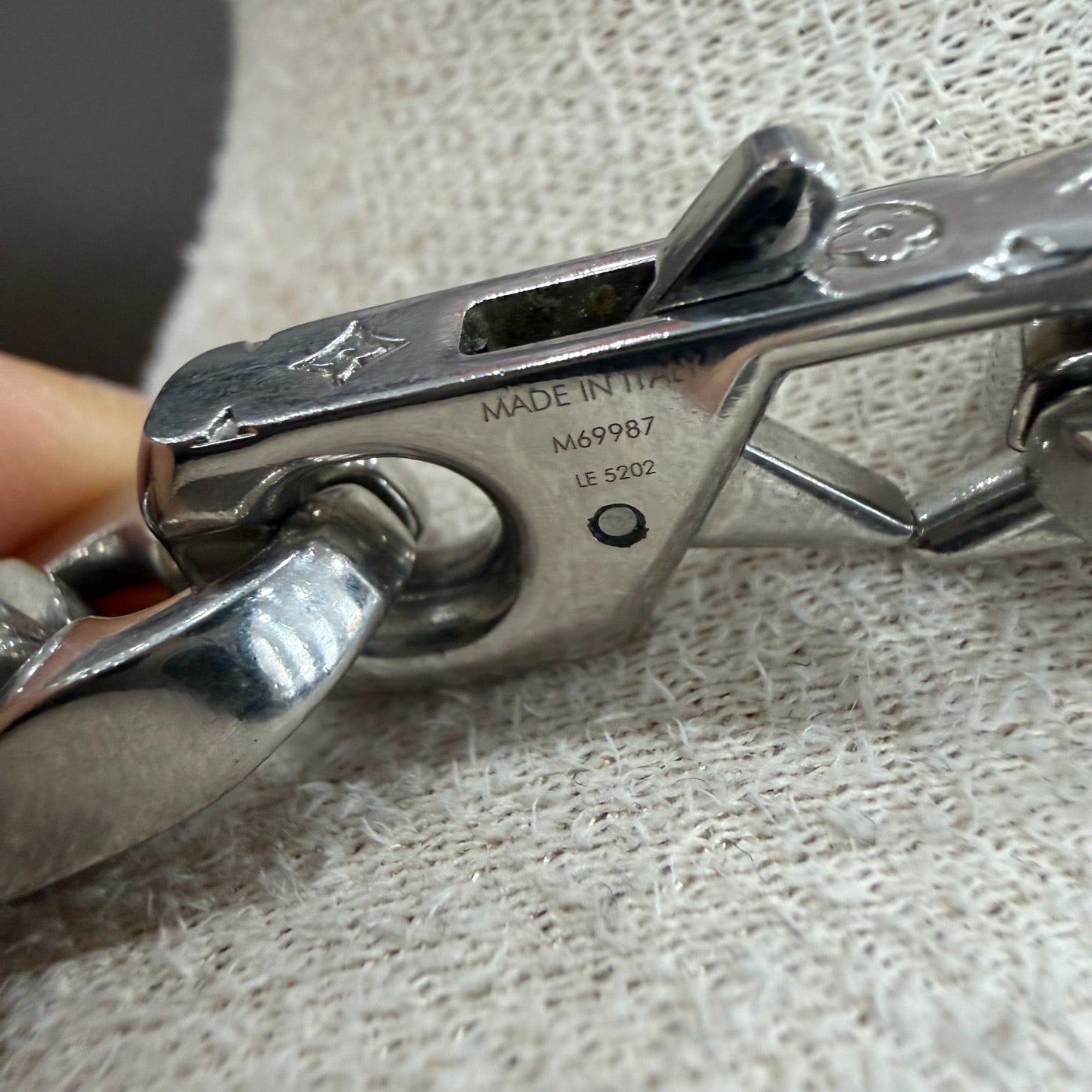 Louis Vuitton - Other - Steel - Silver - (46 cm)