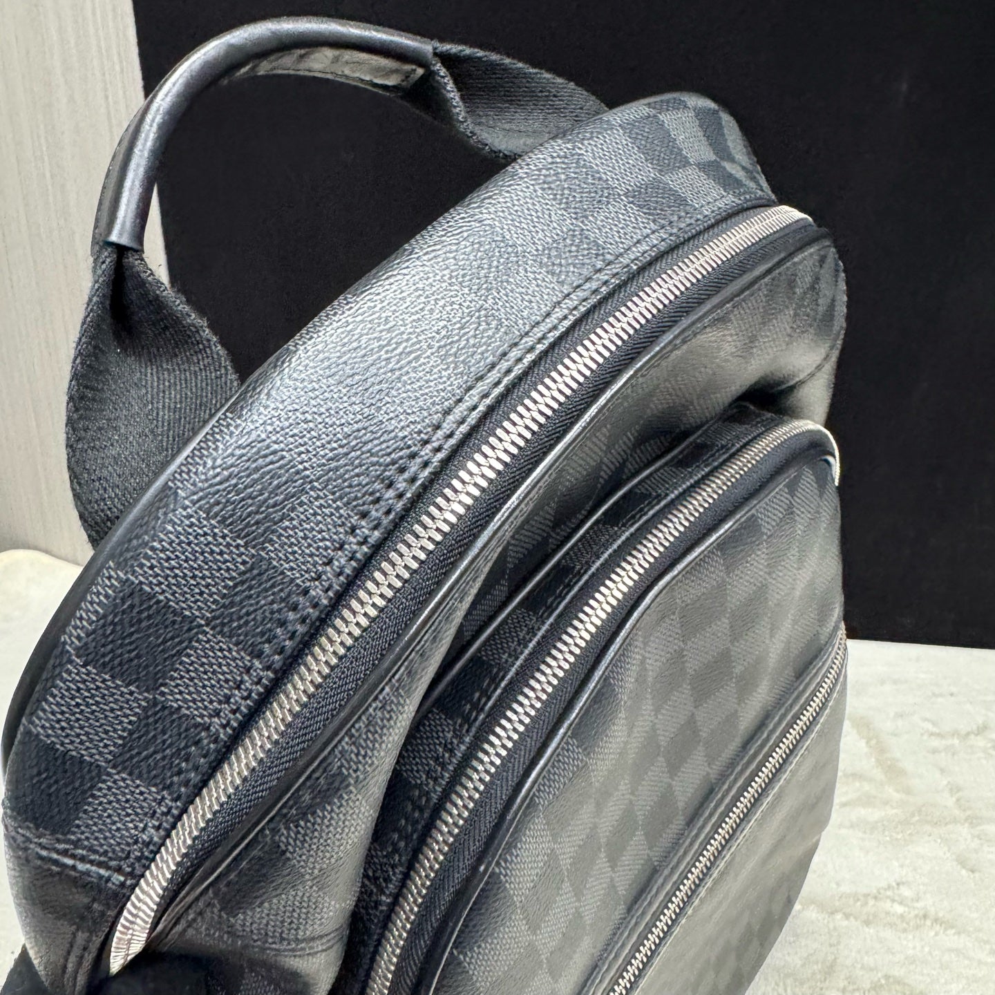 Louis Vuitton - Other - Synthetic - Black - (large)
