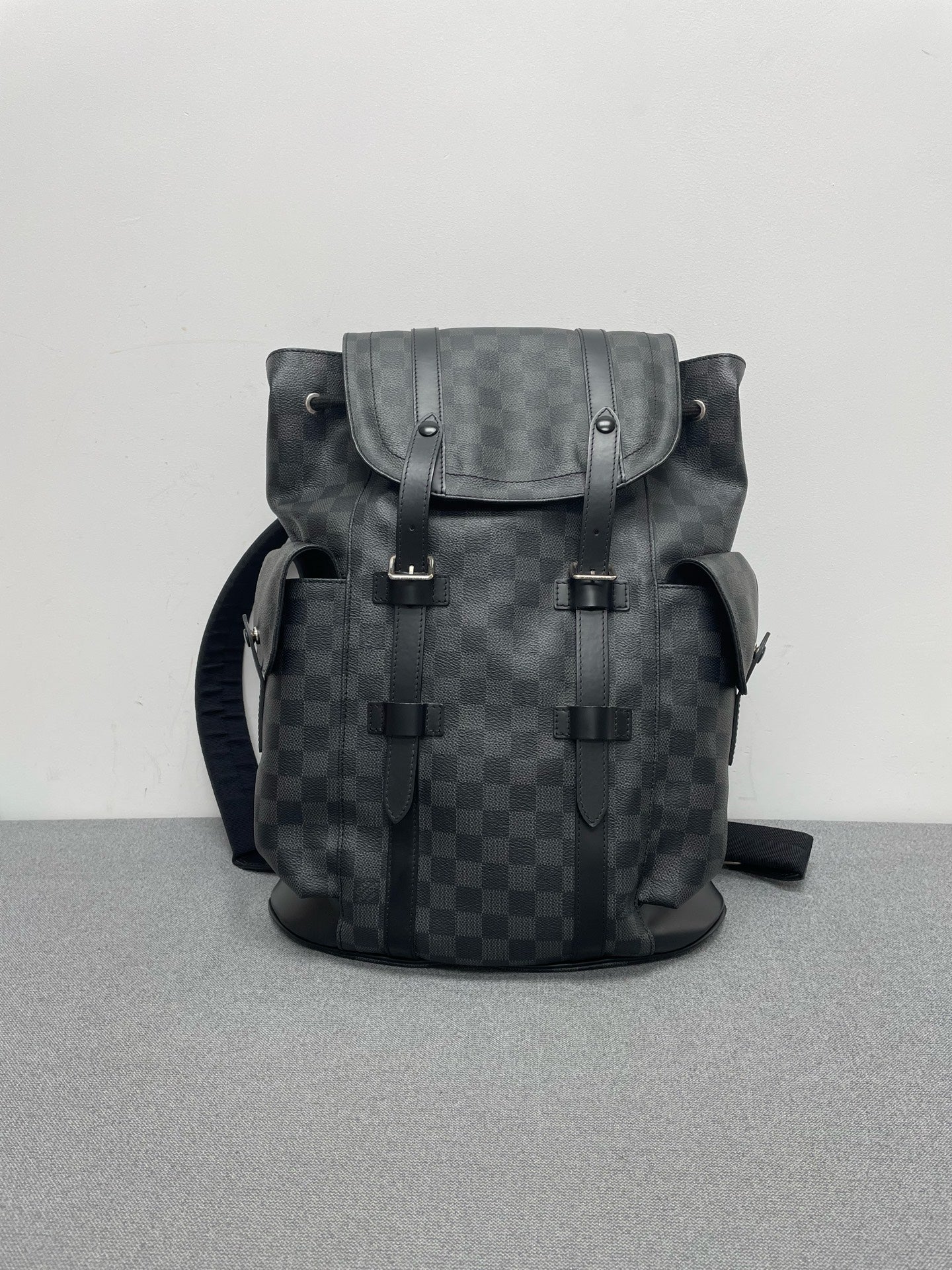 Louis Vuitton - Other - Synthetic - Black - (medium)