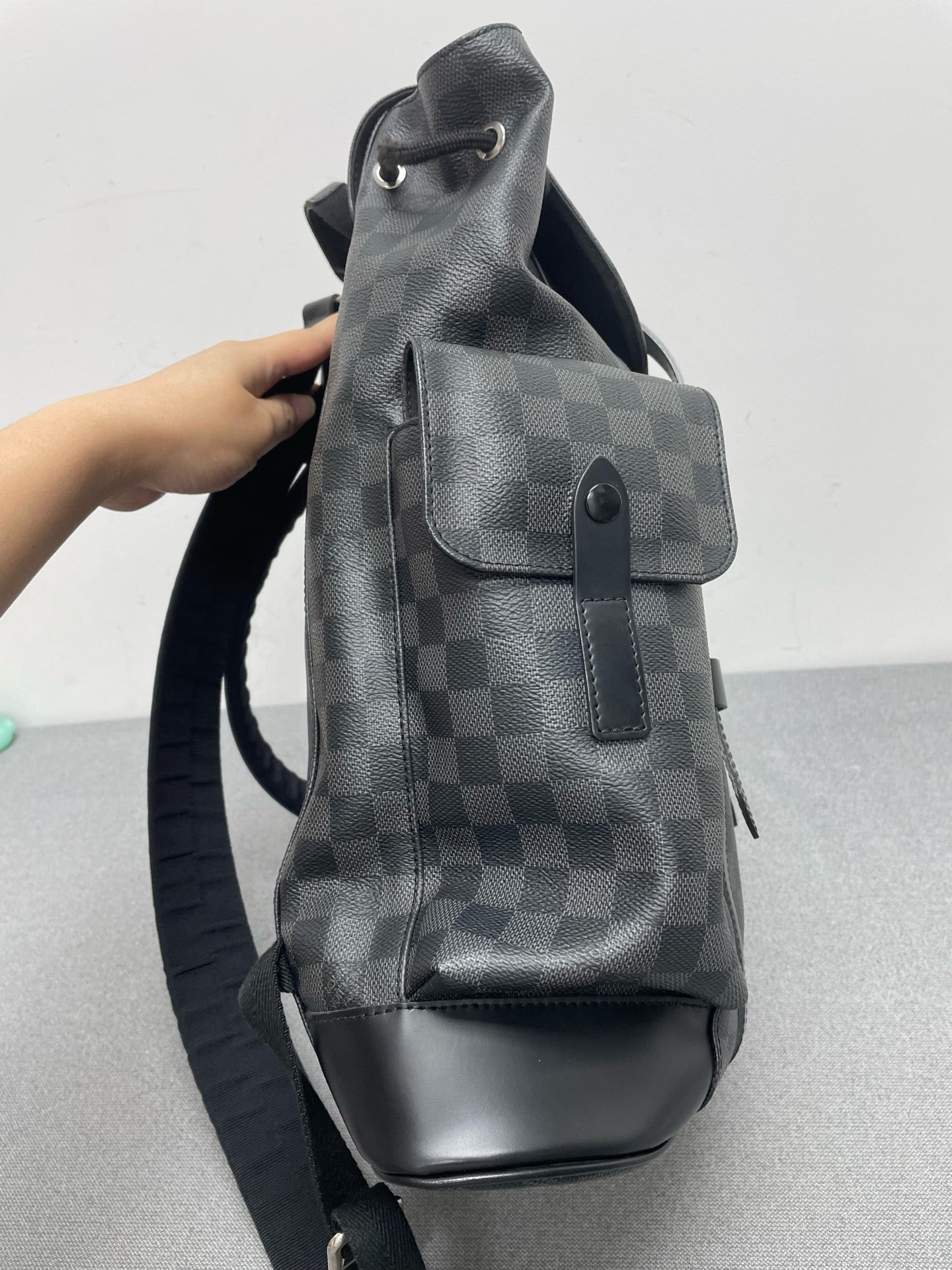 Louis Vuitton - Other - Synthetic - Black - (medium)