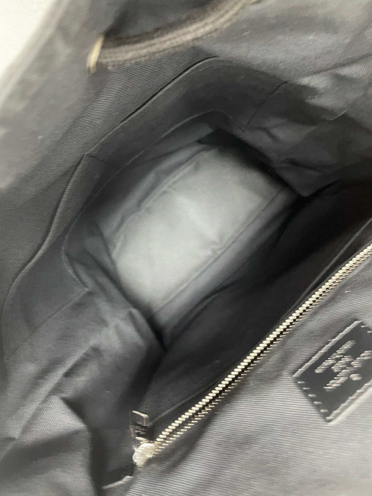 Louis Vuitton - Other - Synthetic - Black - (medium)