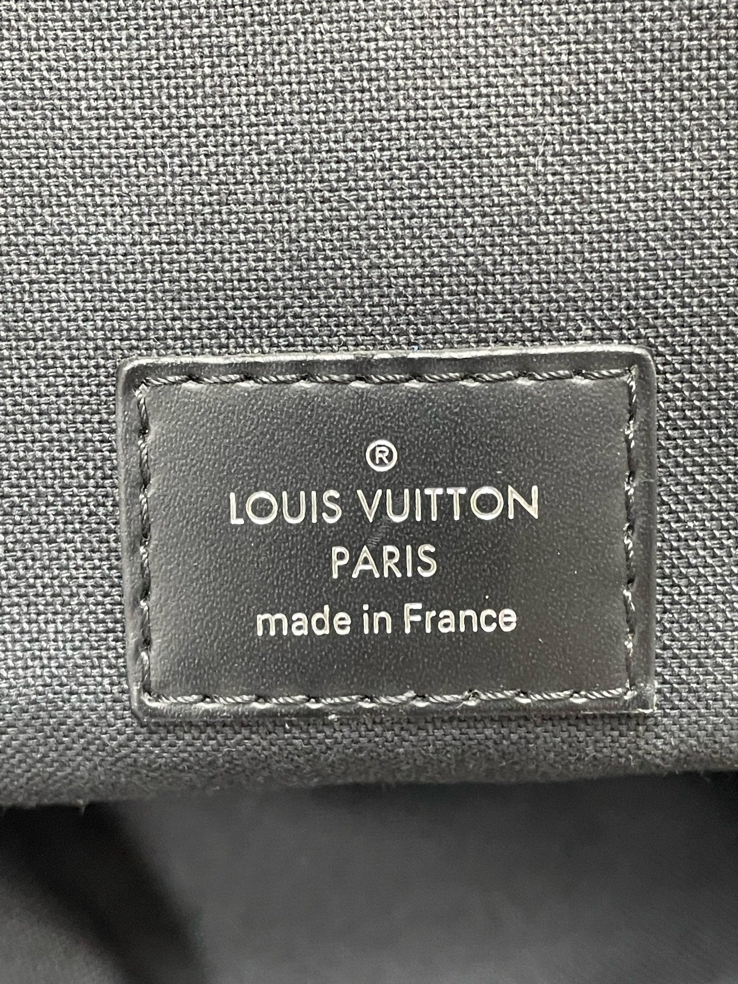 Louis Vuitton - Other - Synthetic - Black - (medium)