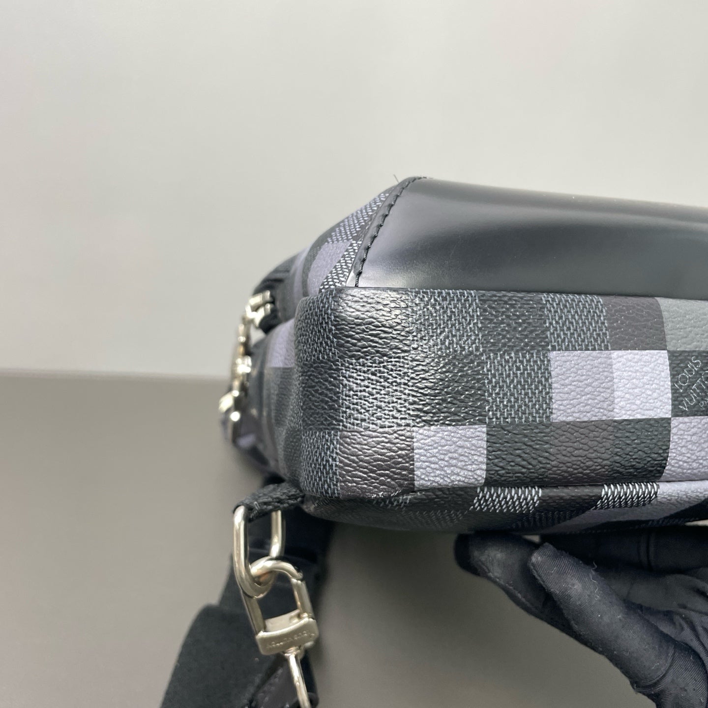 Louis Vuitton - Other - Synthetic - Black - (Other)