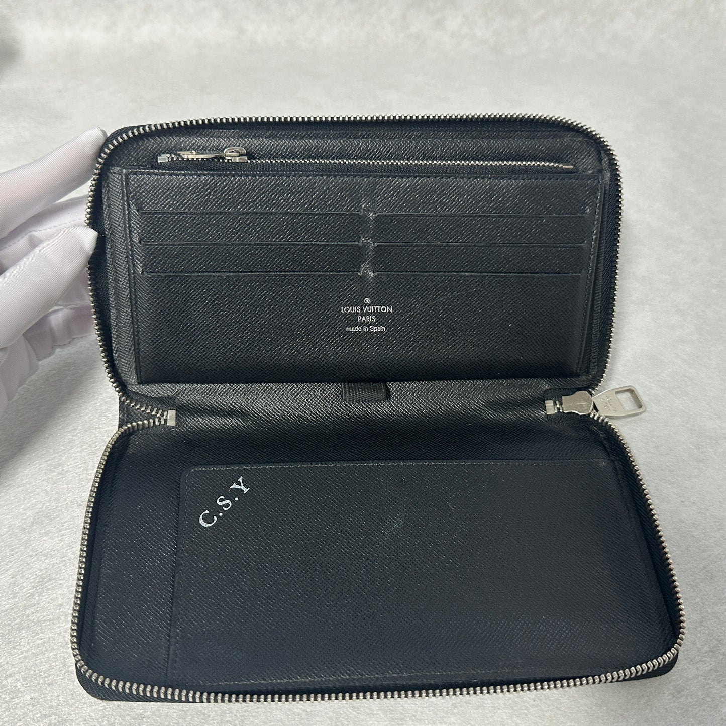 Louis Vuitton - Other - Synthetic - Black - (Other)