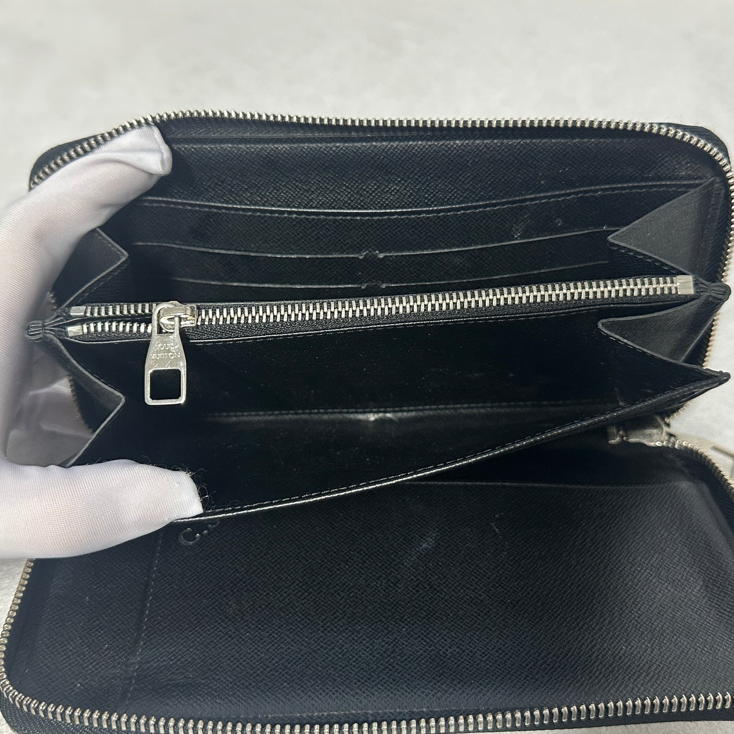 Louis Vuitton - Other - Synthetic - Black - (Other)
