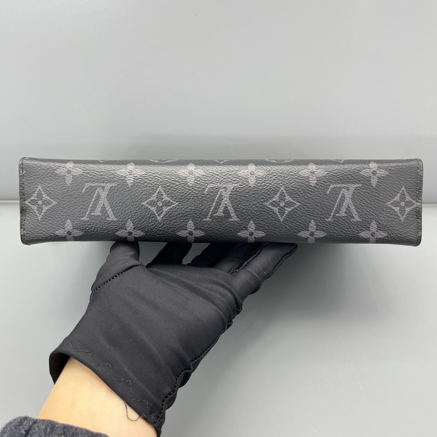Louis Vuitton - Other - Synthetic - Black - (small)