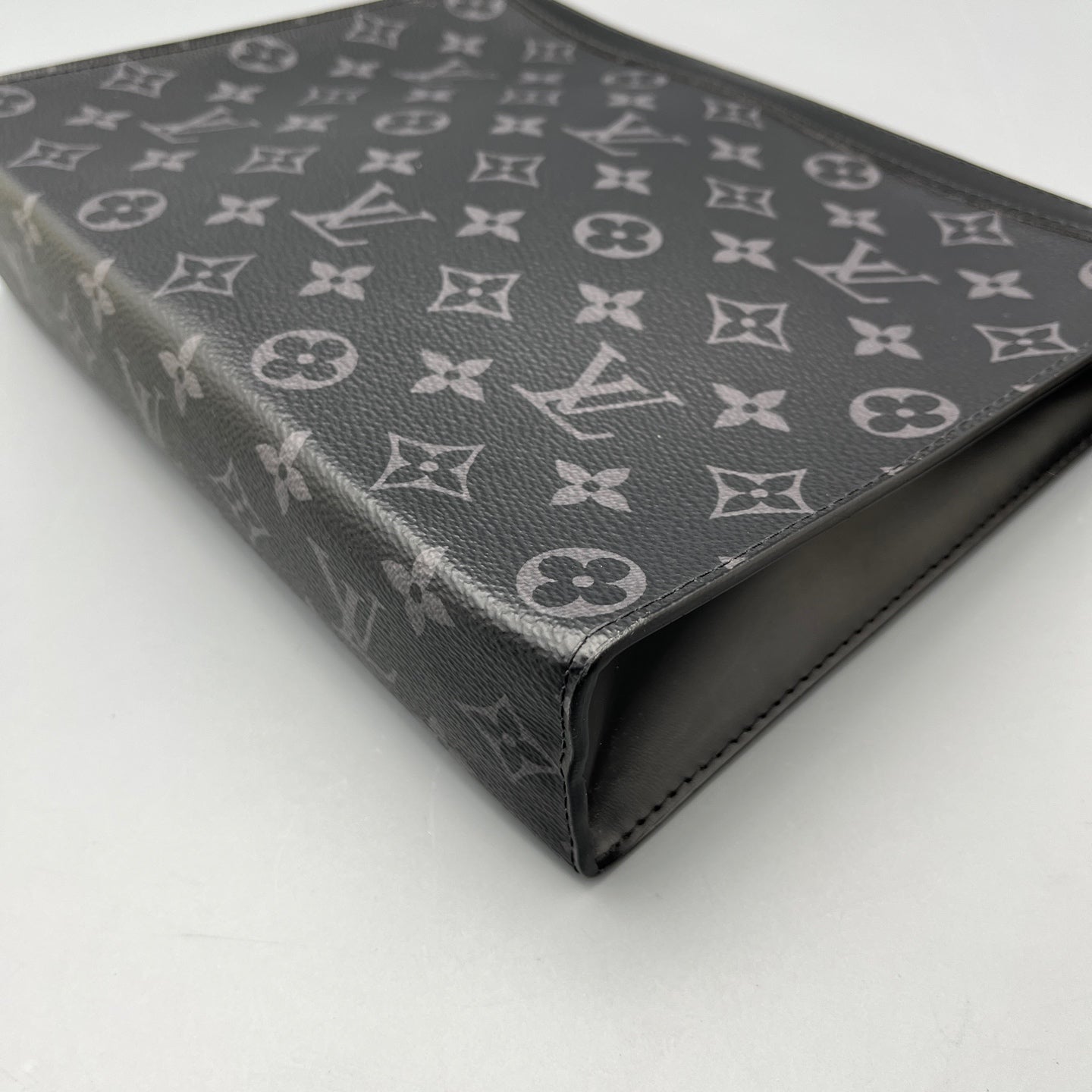 Louis Vuitton - Other - Synthetic - Black - (small)