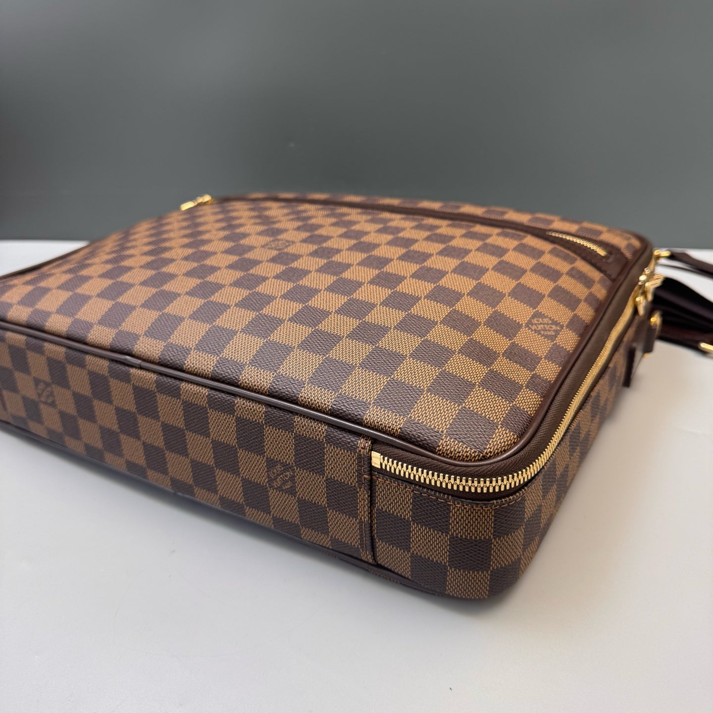 Louis Vuitton - Other - Synthetic - Brown - (large)