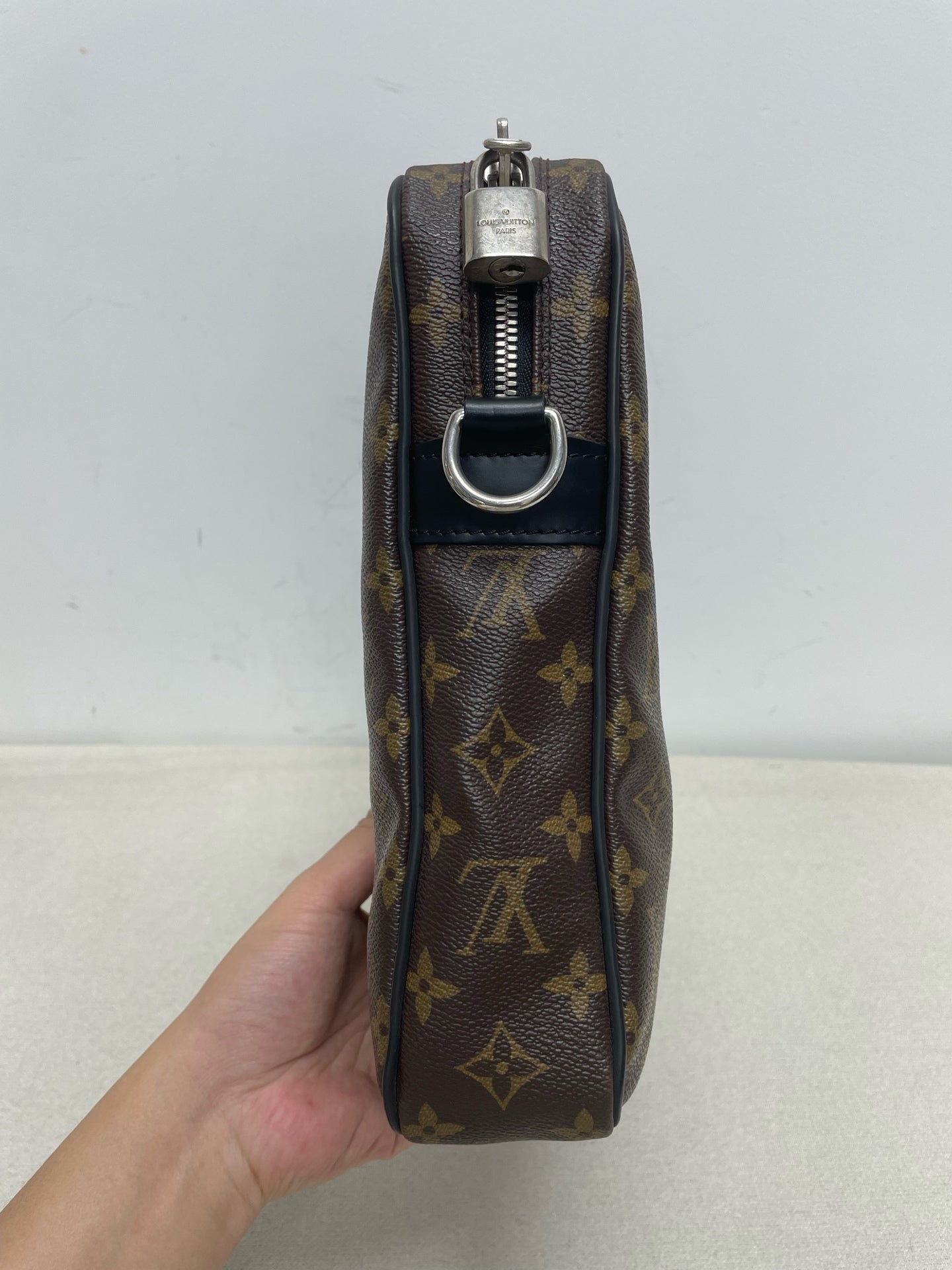 Louis Vuitton - Other - Synthetic - Brown - (large)