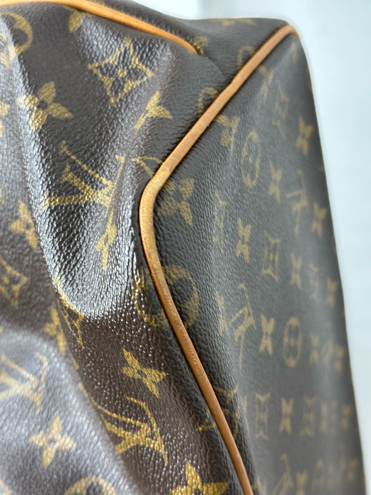 Louis Vuitton - Other - Synthetic - Brown - (large)