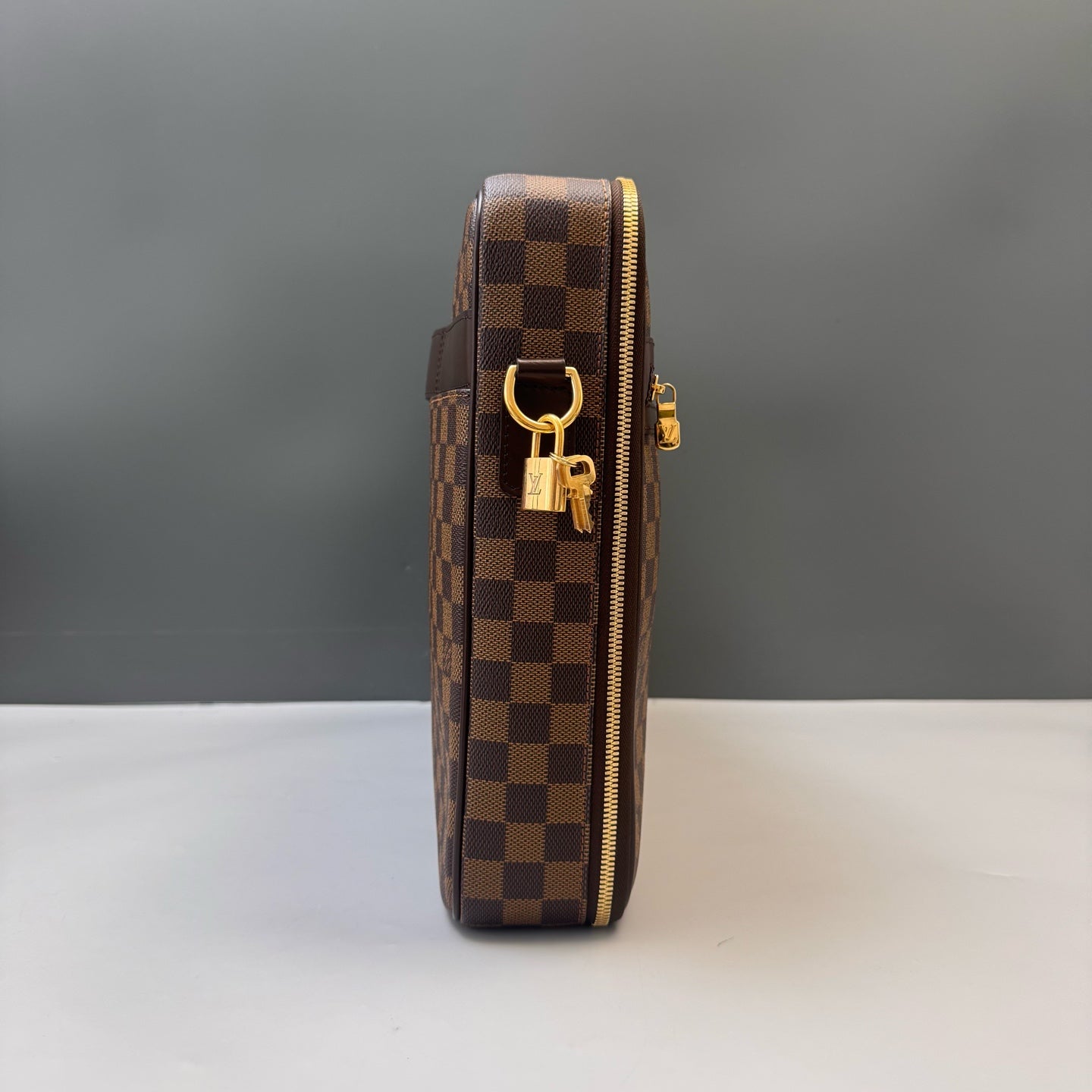 Louis Vuitton - Other - Synthetic - Brown - (large)