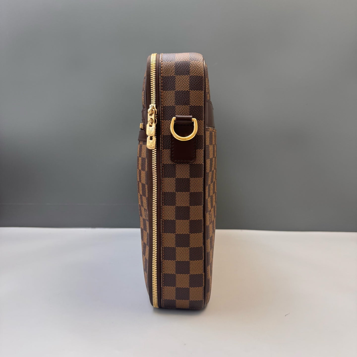 Louis Vuitton - Other - Synthetic - Brown - (large)