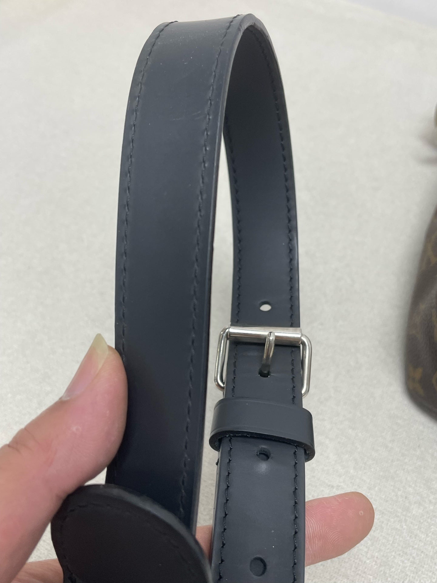 Louis Vuitton - Other - Synthetic - Brown - (large)