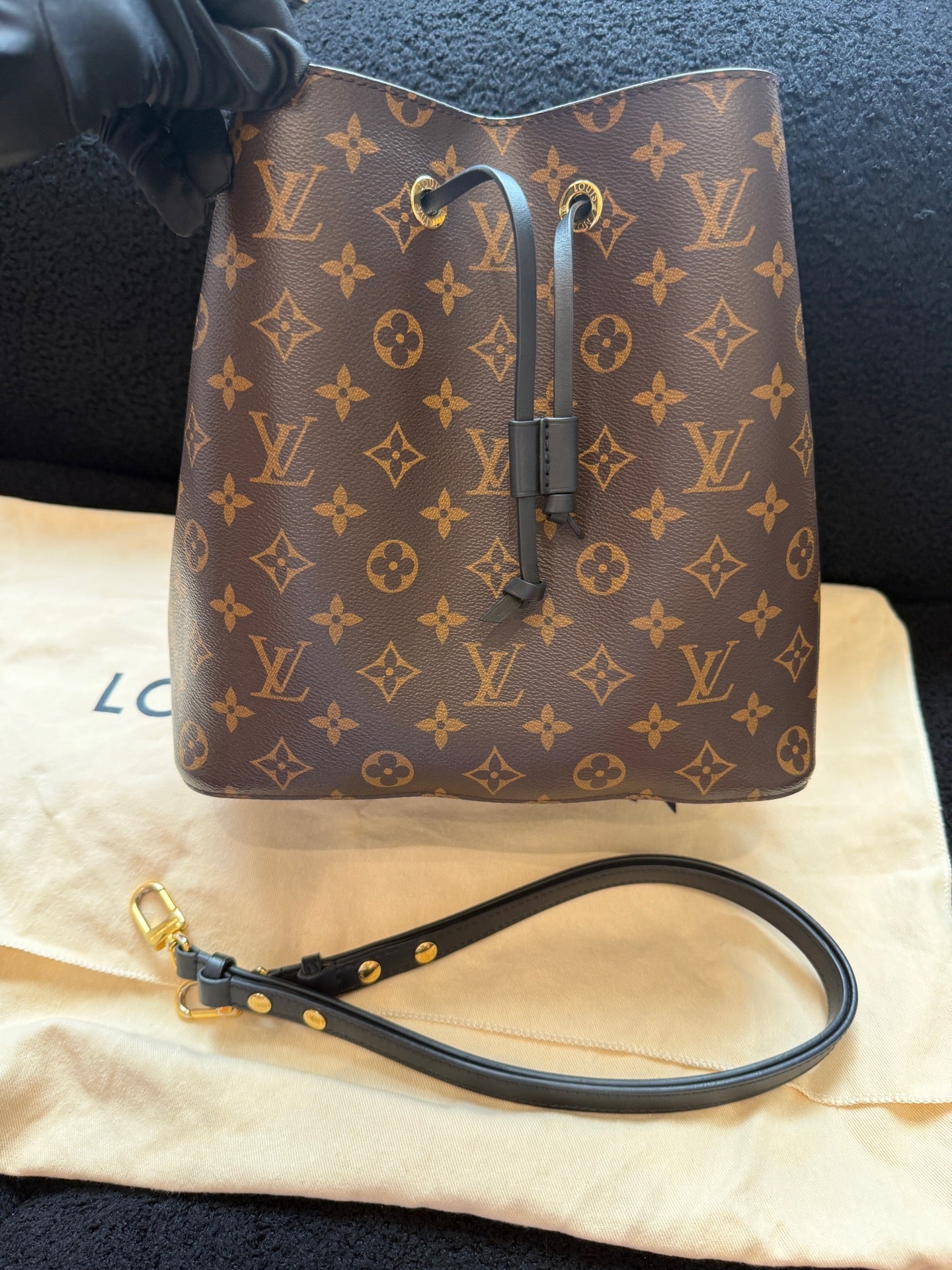 Louis Vuitton - Other - Synthetic - Brown - (medium)
