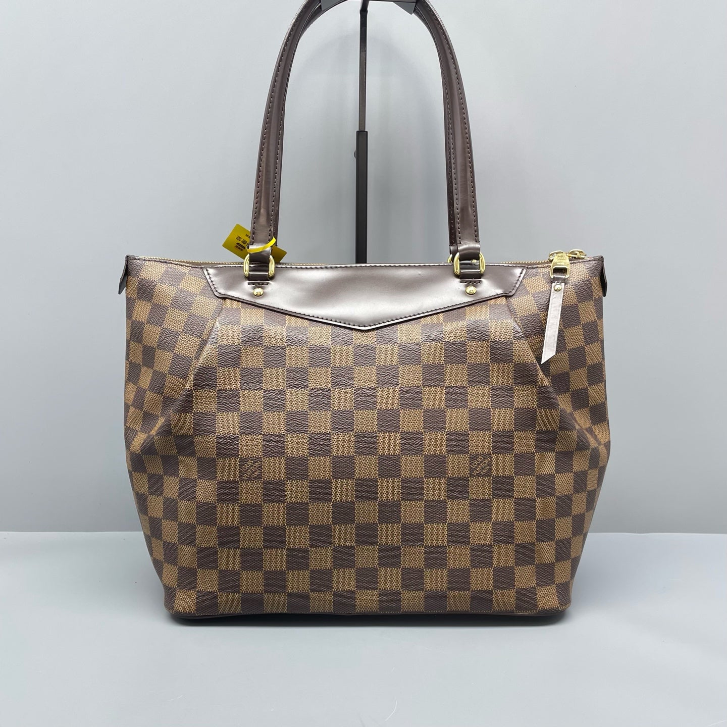 Louis Vuitton - Other - Synthetic - Brown - (medium)