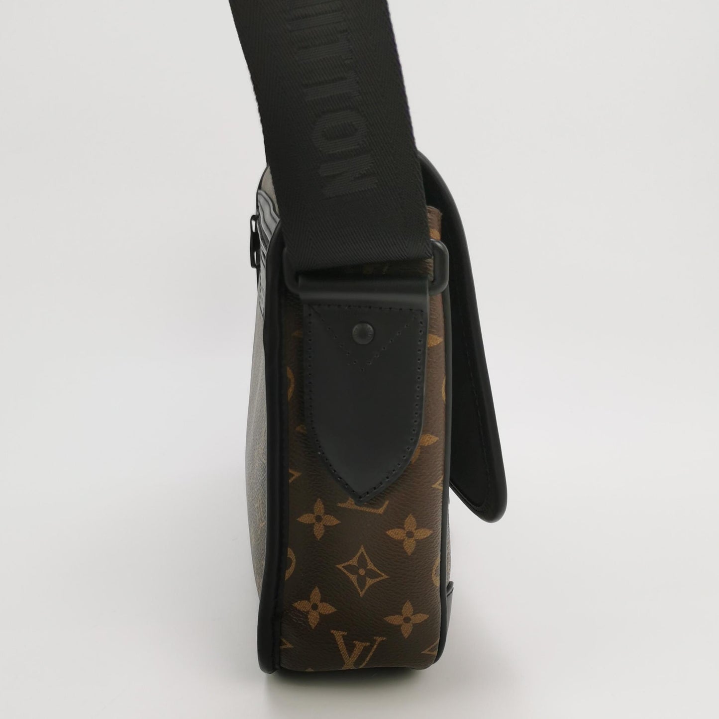 Louis Vuitton - Other - Synthetic - Brown - (medium)
