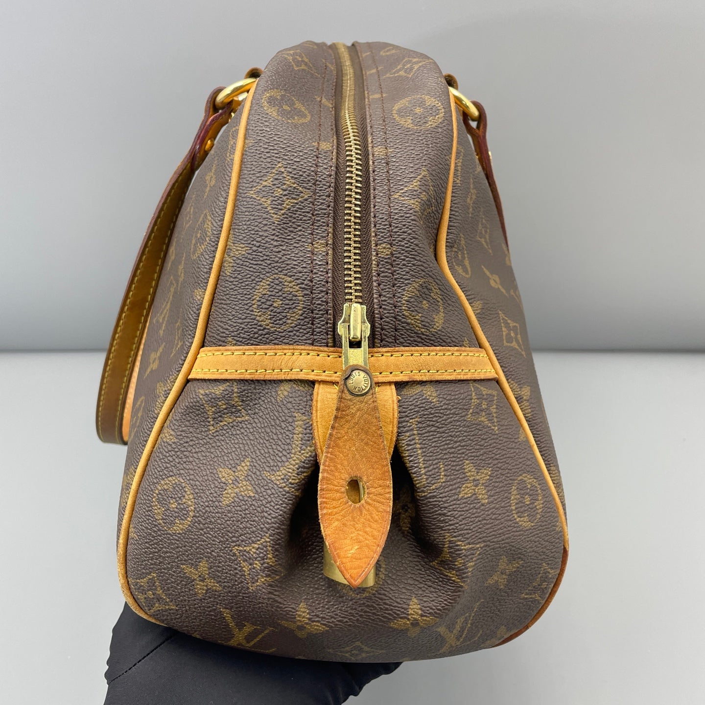 Louis Vuitton - Other - Synthetic - Brown - (medium)