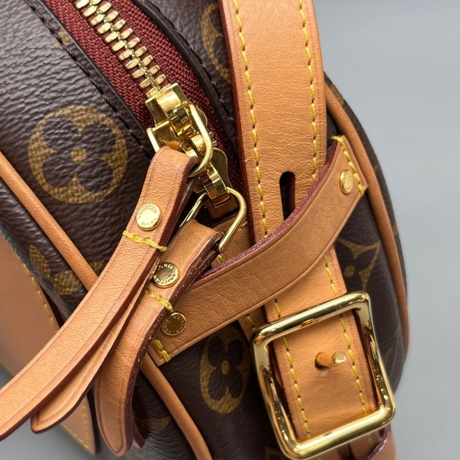 Louis Vuitton - Other - Synthetic - Brown - (medium)