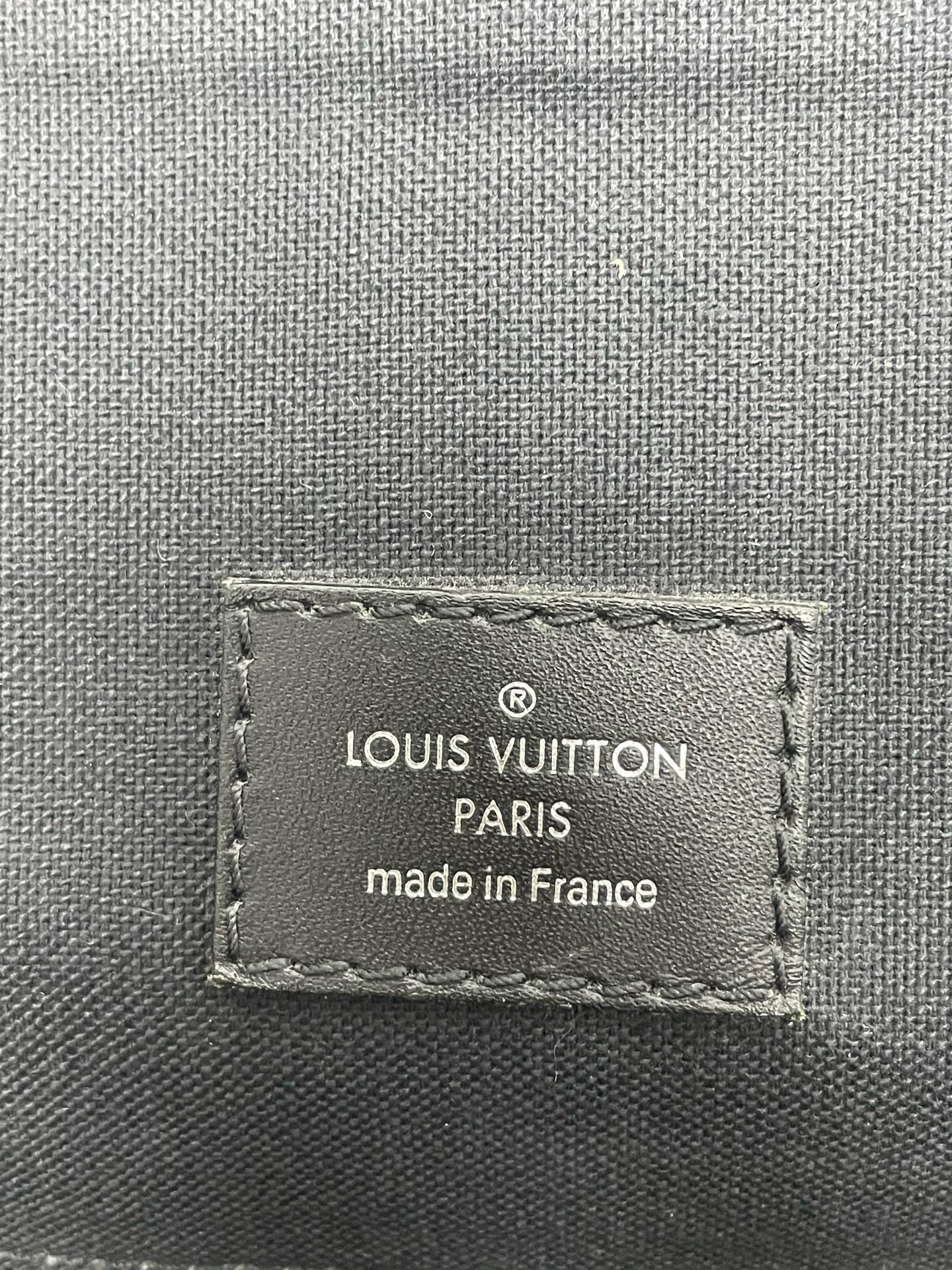 Louis Vuitton - Other - Synthetic - Brown - (medium)