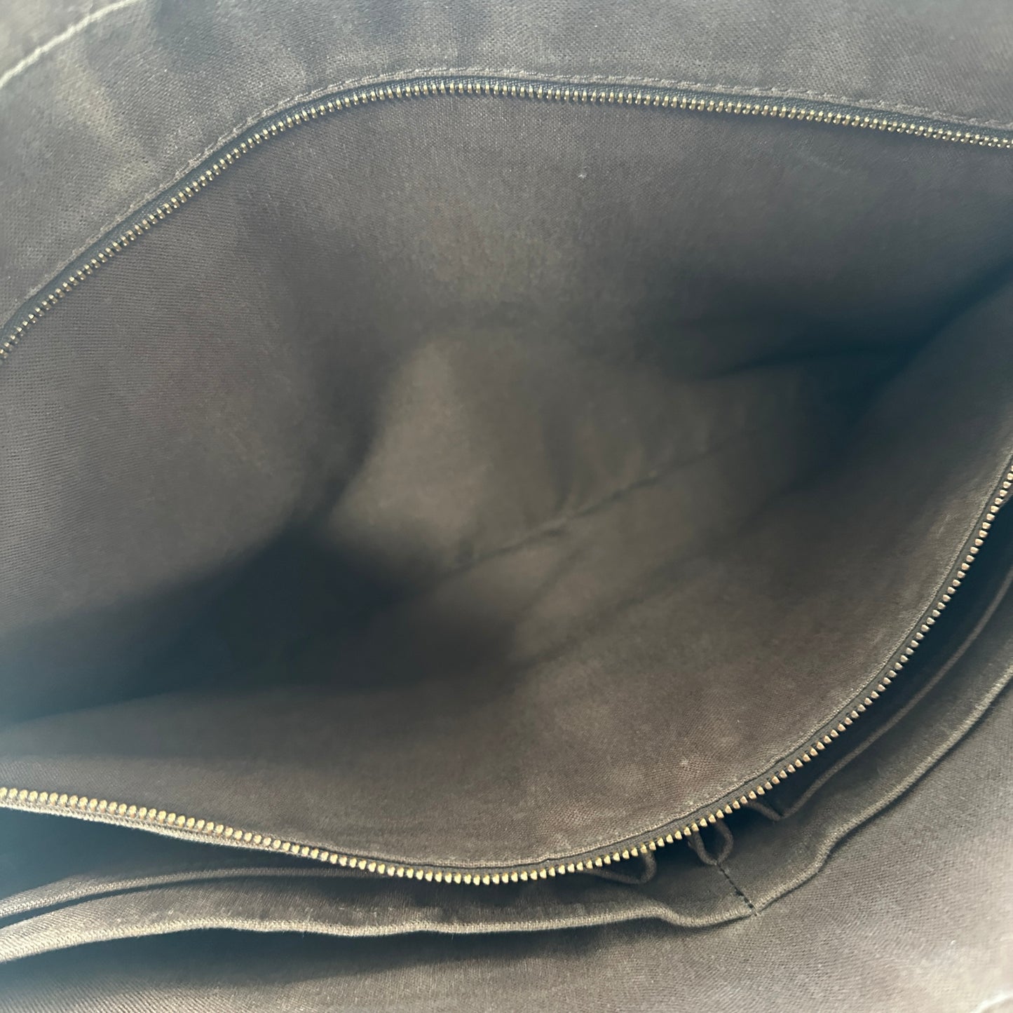 Louis Vuitton - Other - Synthetic - Brown - (medium)