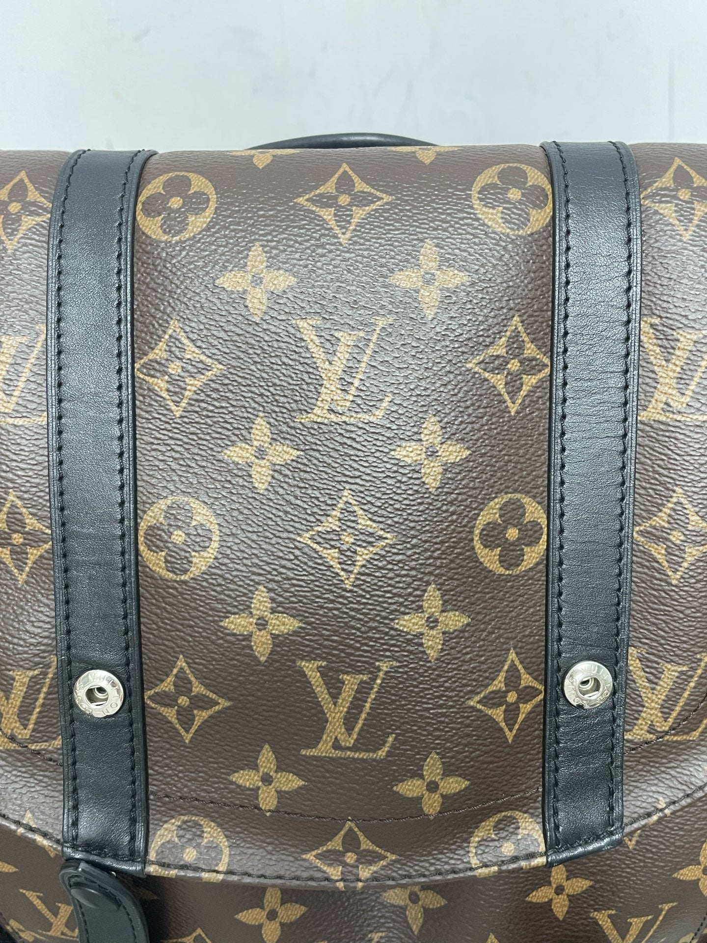 Louis Vuitton - Other - Synthetic - Brown - (medium)