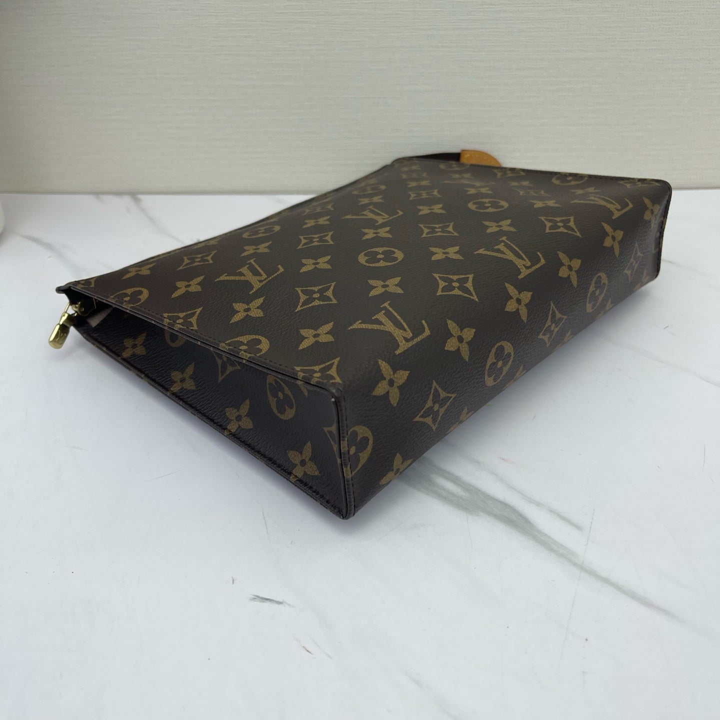 Louis Vuitton - Other - Synthetic - Brown - (medium)