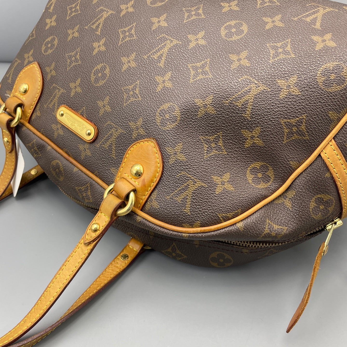 Louis Vuitton - Other - Synthetic - Brown - (medium)