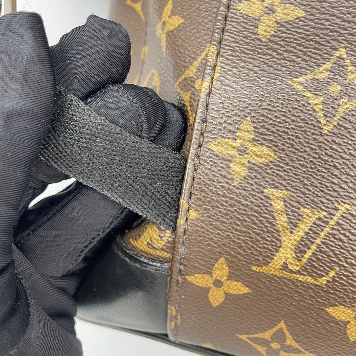 Louis Vuitton - Other - Synthetic - Brown - (Medium)