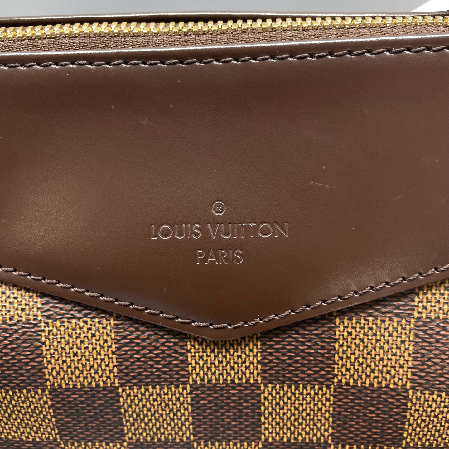 Louis Vuitton - Other - Synthetic - Brown - (medium)