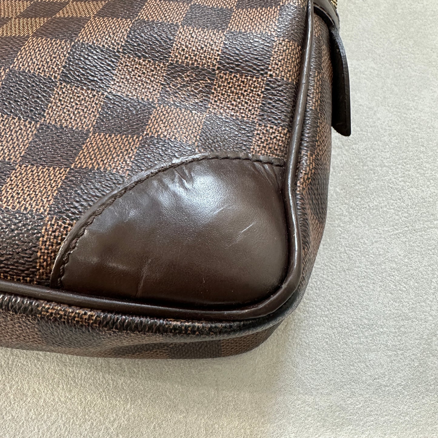 Louis Vuitton - Other - Synthetic - Brown - (medium)