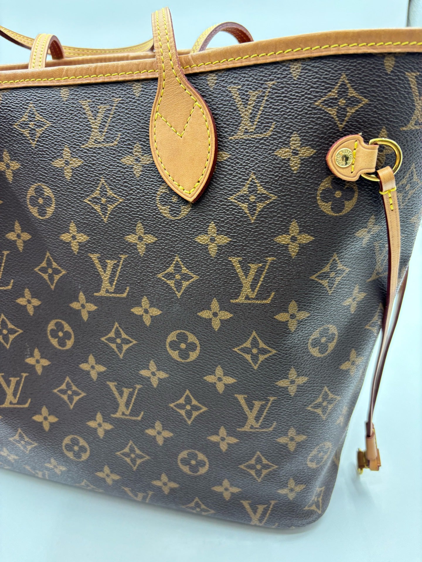 Louis Vuitton - Other - Synthetic - Brown - (Medium)