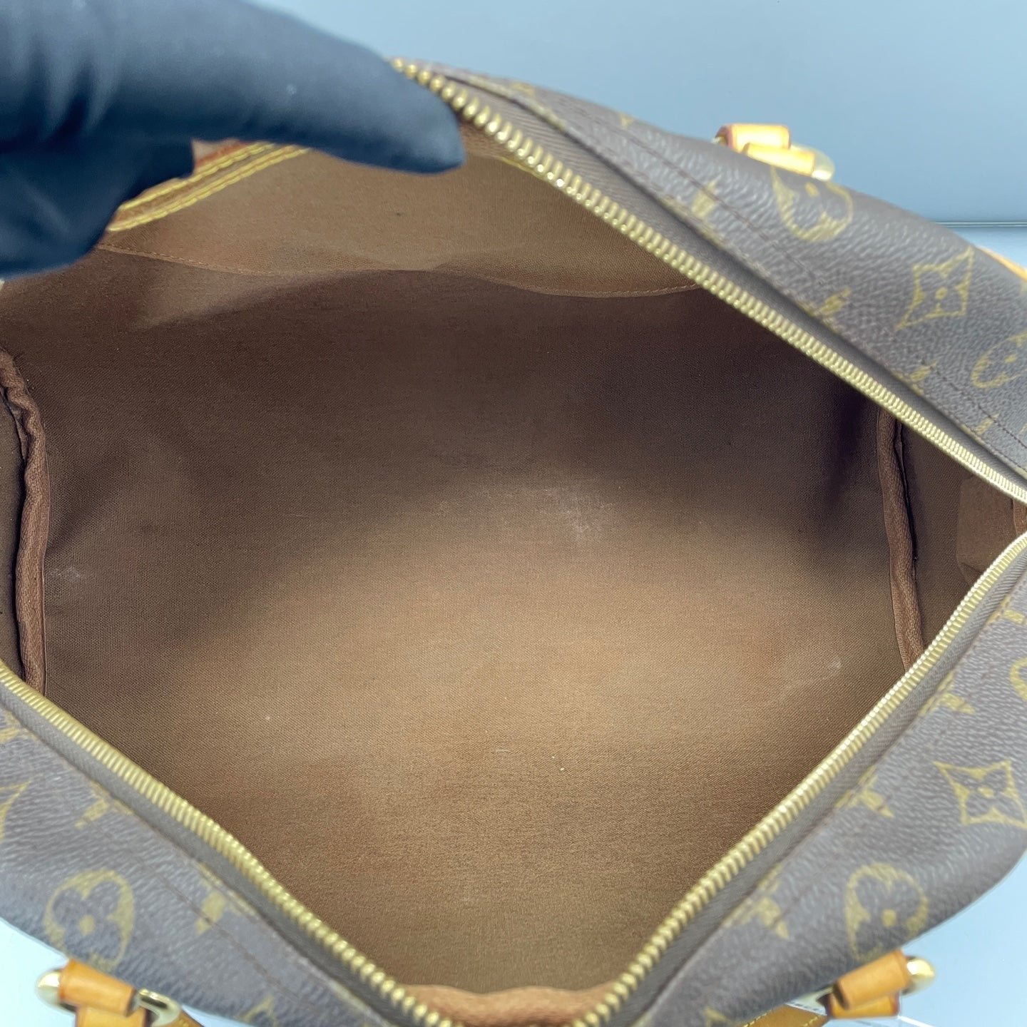 Louis Vuitton - Other - Synthetic - Brown - (medium)