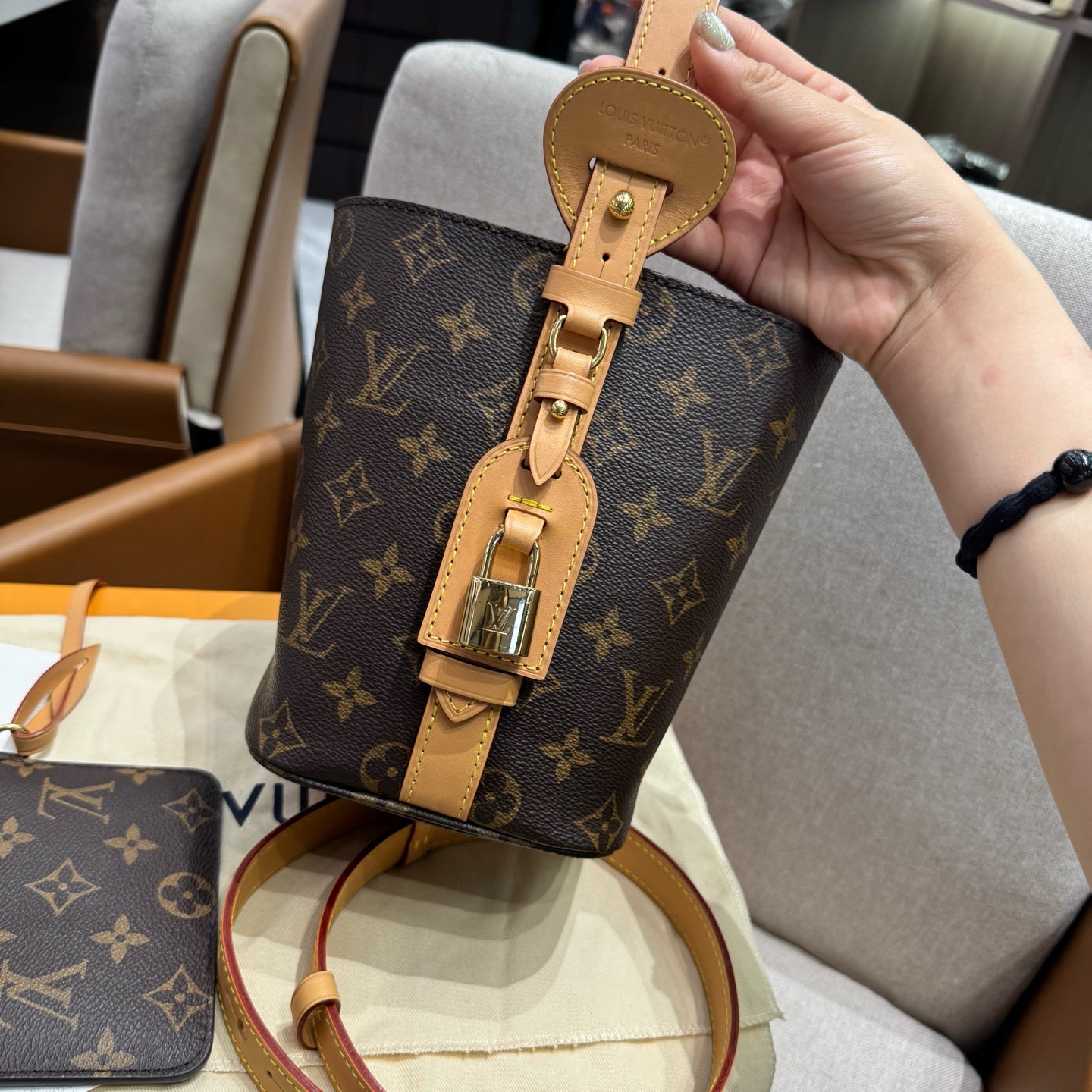 Louis Vuitton - Other - Synthetic - Brown - (mini)
