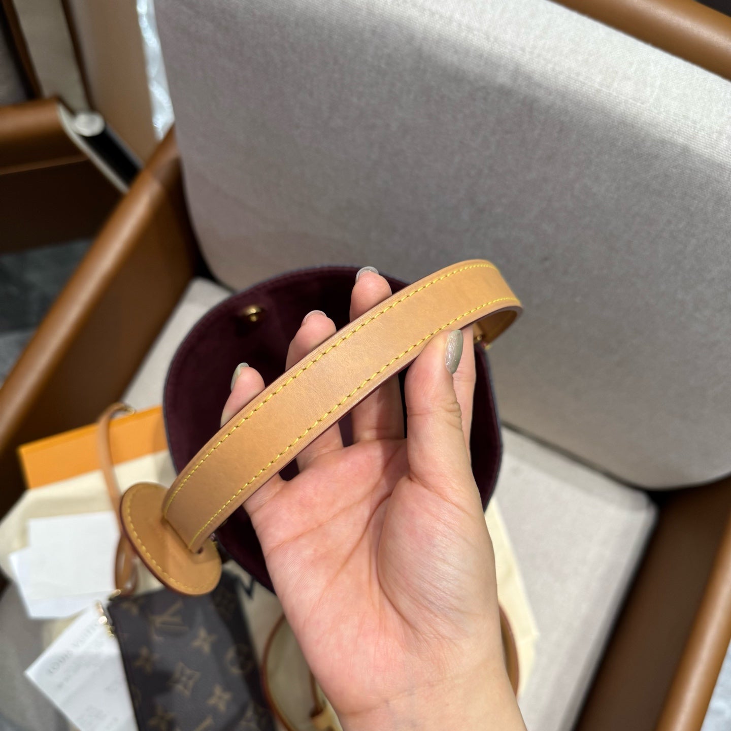 Louis Vuitton - Other - Synthetic - Brown - (mini)