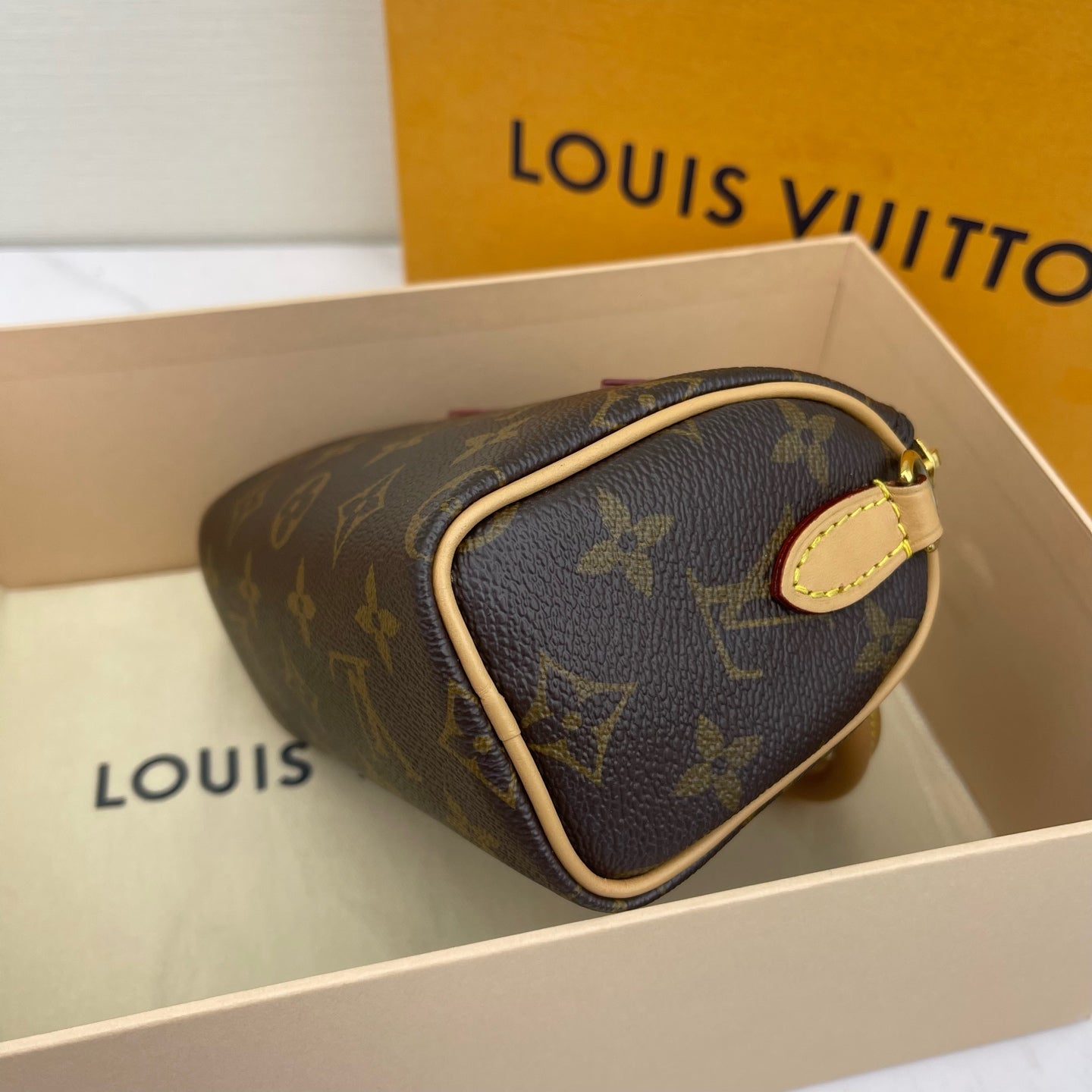 Louis Vuitton - Other - Synthetic - Brown - (mini)