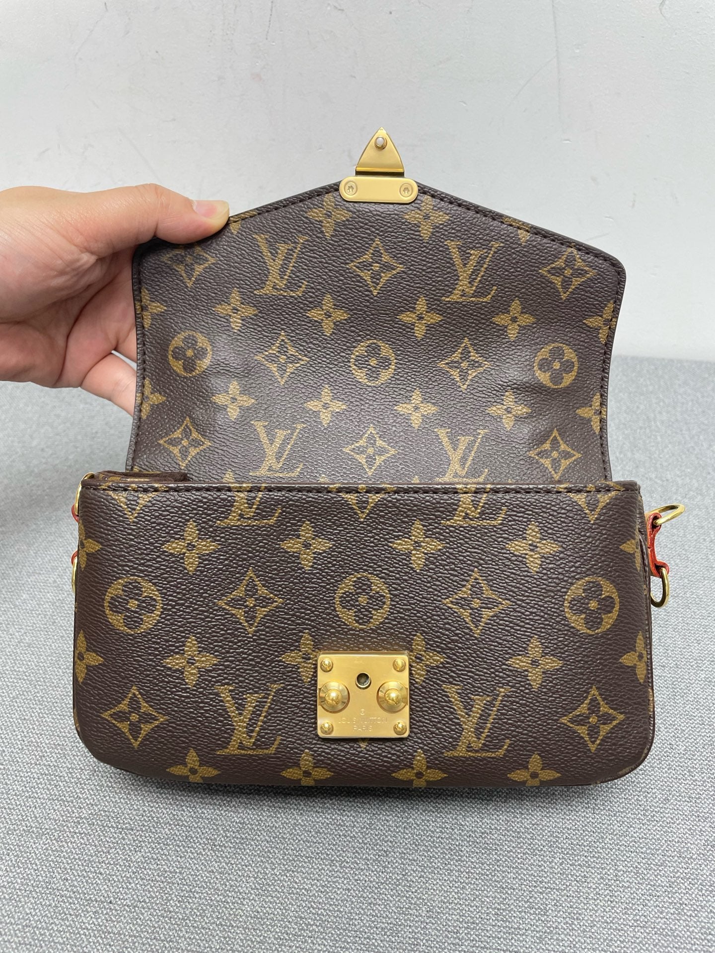 Louis Vuitton - Other - Synthetic - Brown - (mini)