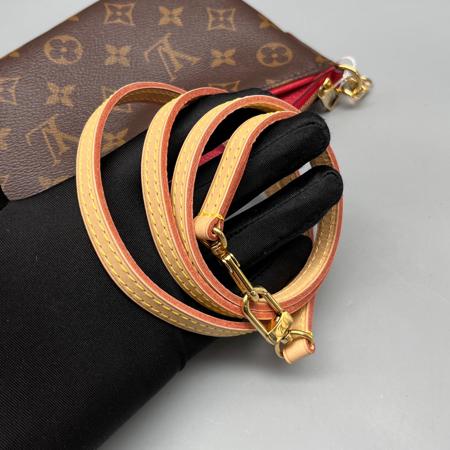 Louis Vuitton - Other - Synthetic - Brown - (mini)