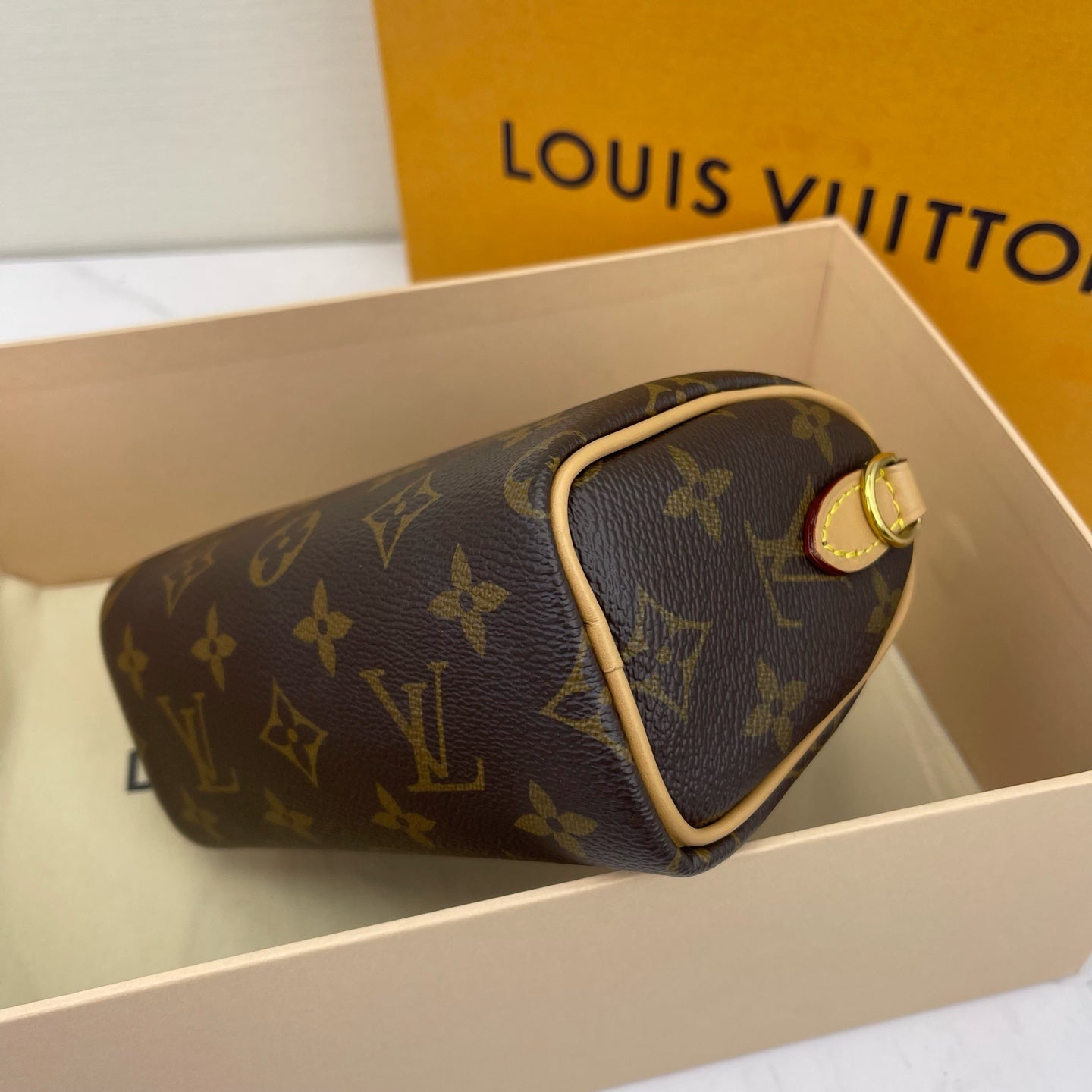 Louis Vuitton - Other - Synthetic - Brown - (mini)