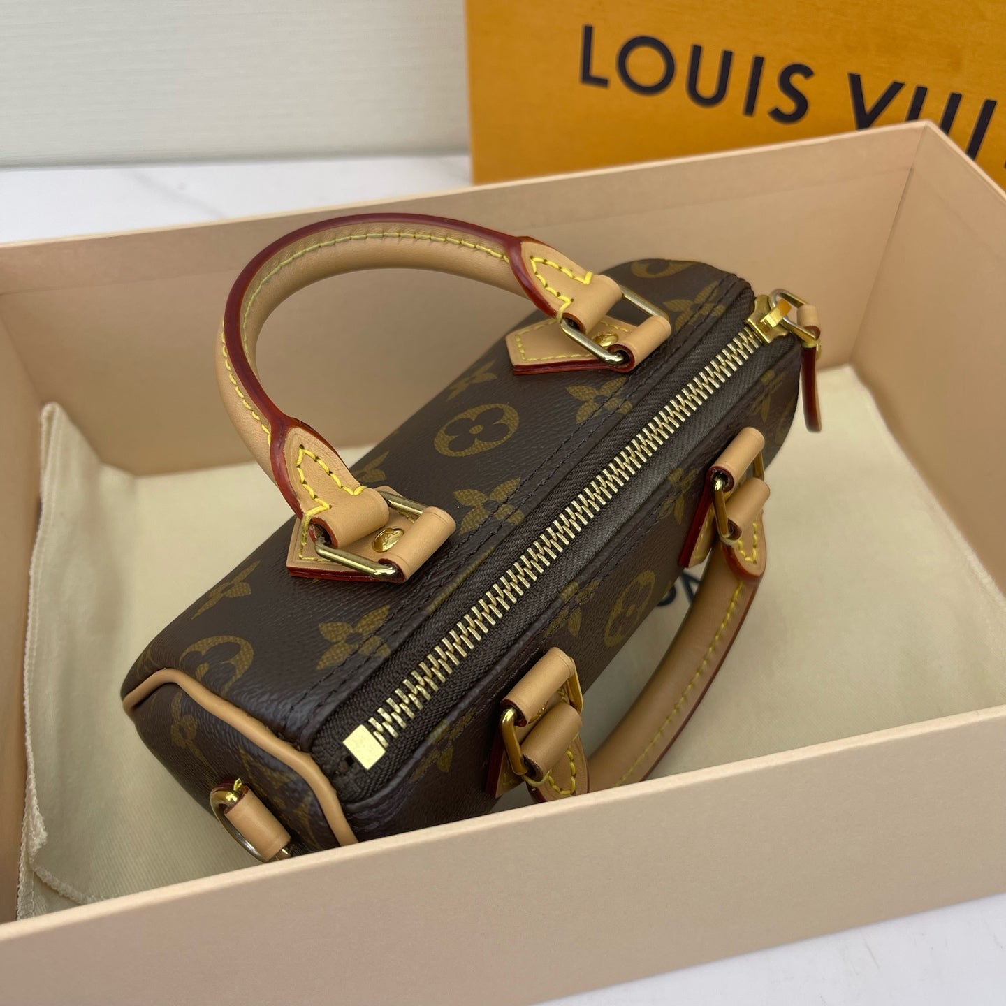 Louis Vuitton - Other - Synthetic - Brown - (mini)