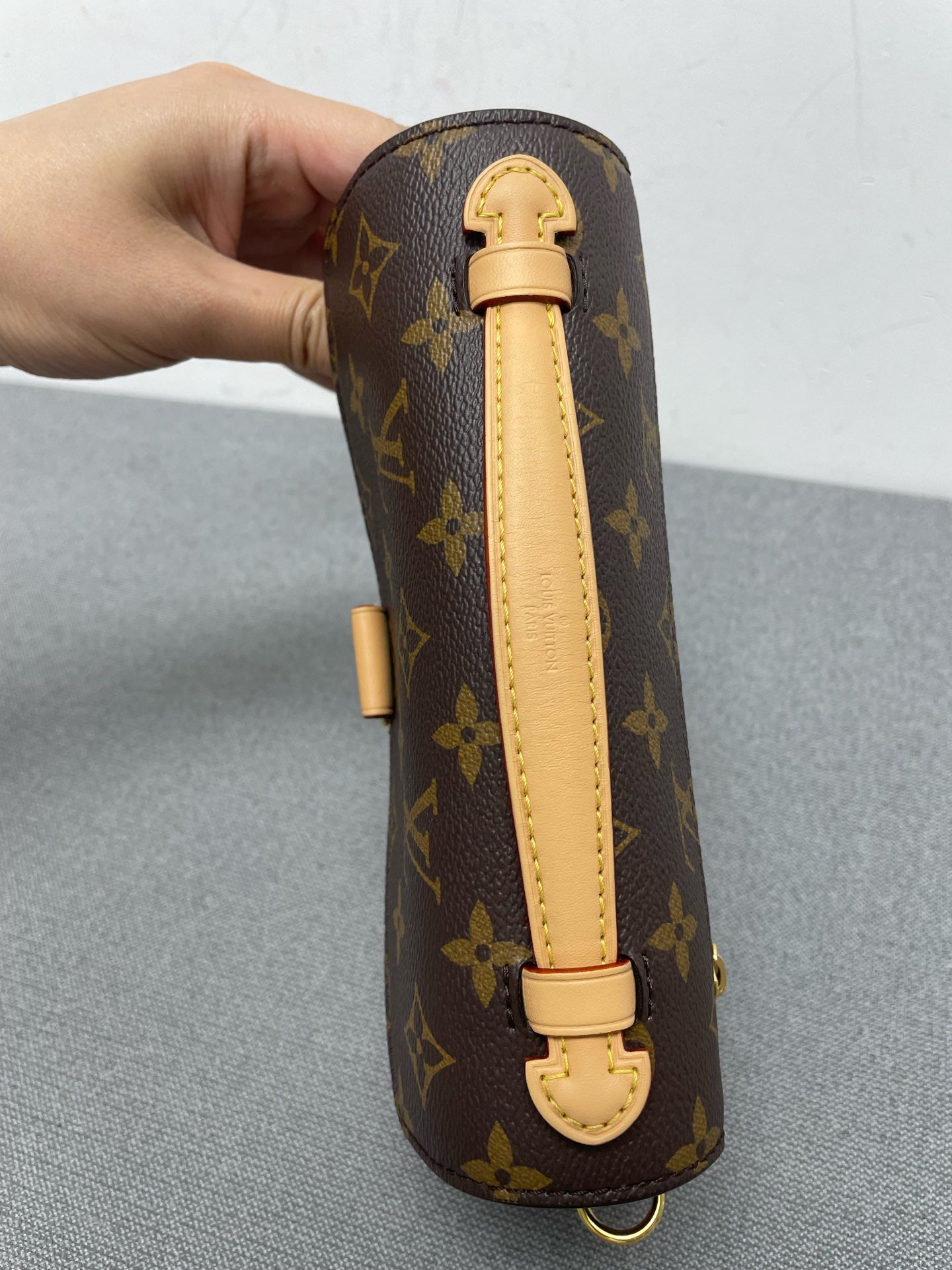 Louis Vuitton - Other - Synthetic - Brown - (mini)