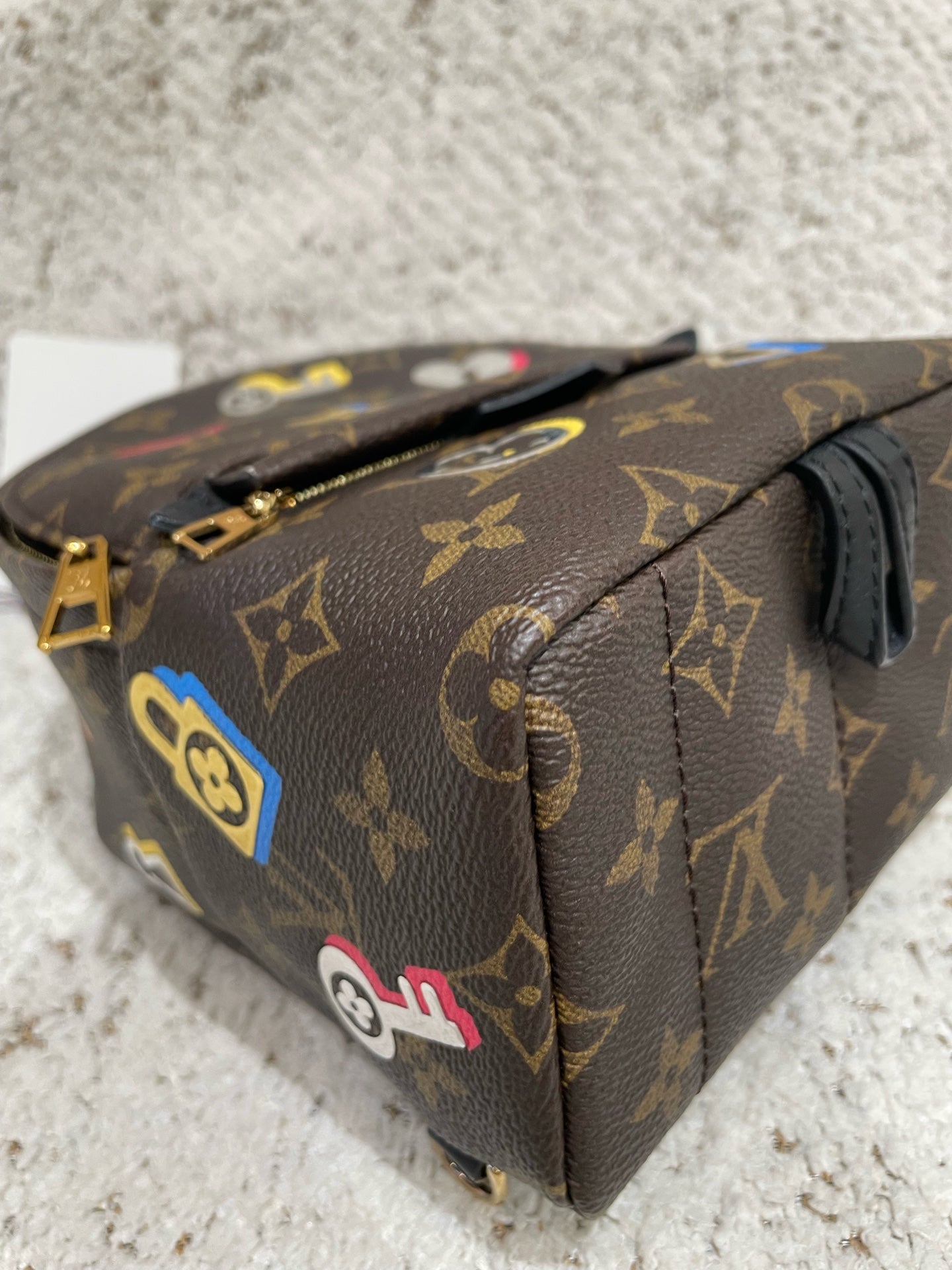Louis Vuitton - Other - Synthetic - Brown - (mini)