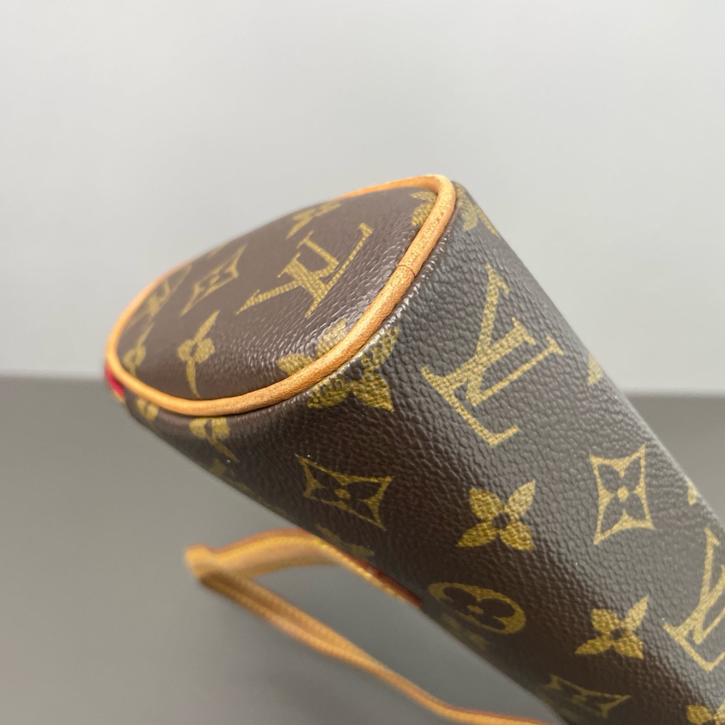 Louis Vuitton - Other - Synthetic - Brown - (mini)