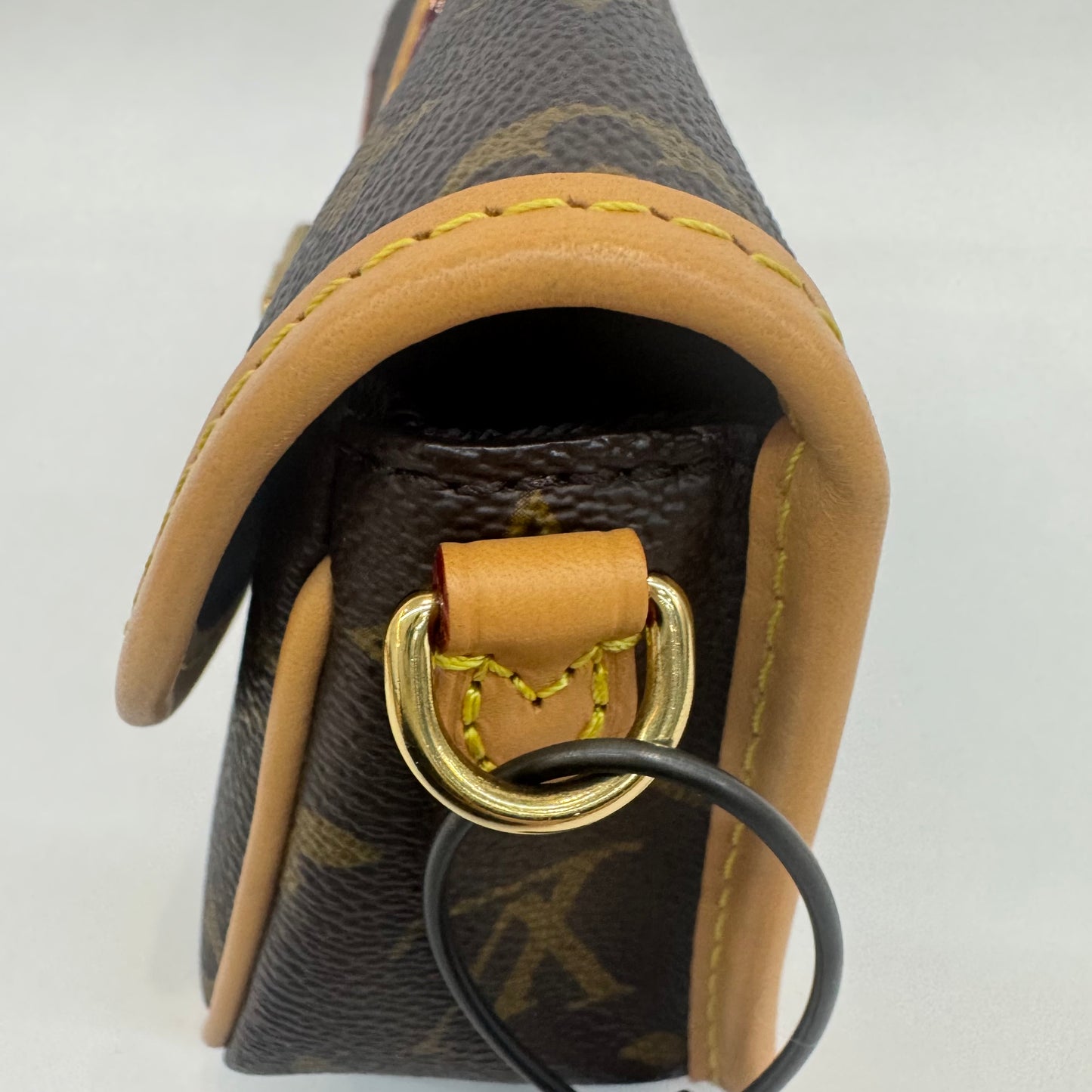 Louis Vuitton - Other - Synthetic - Brown - (mini)