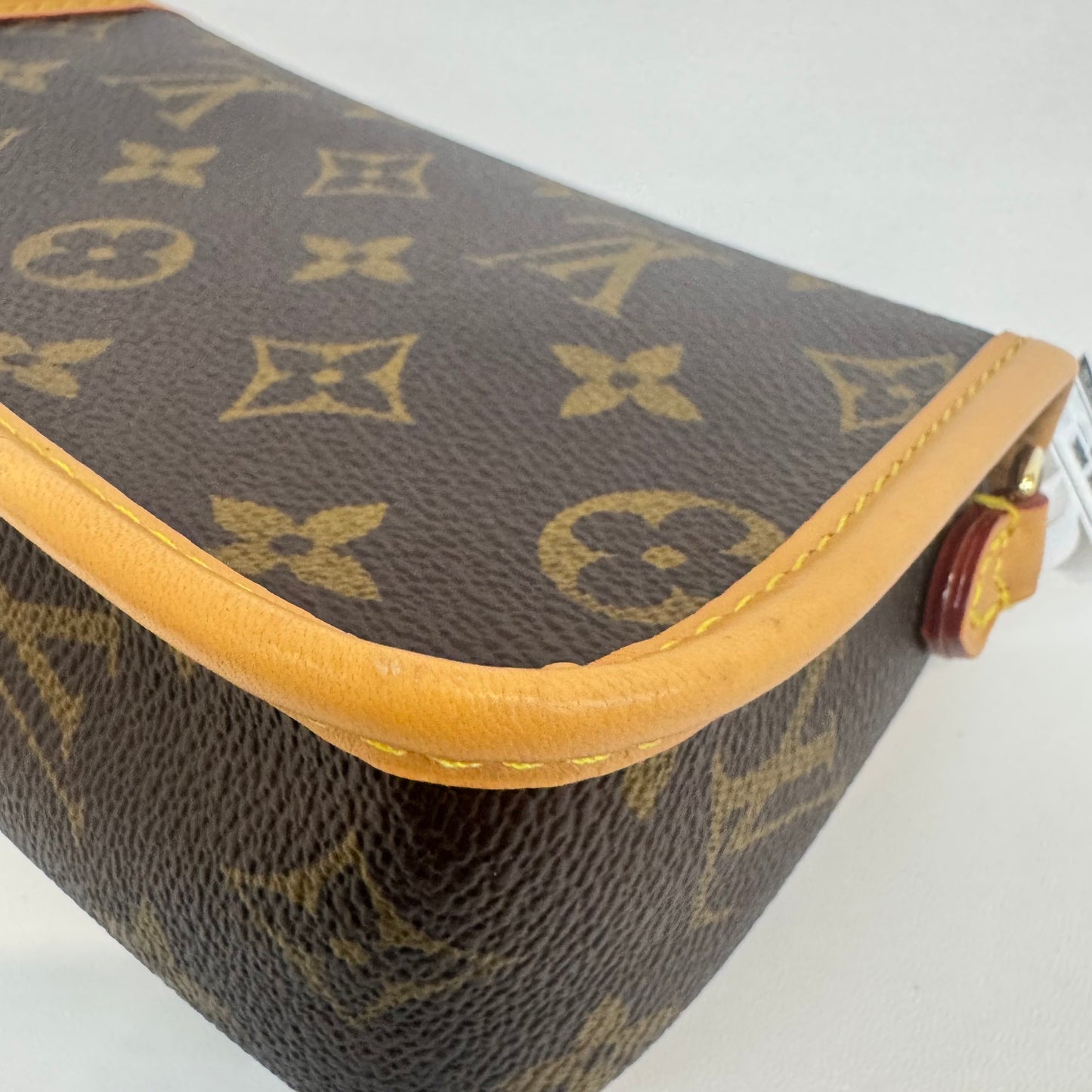 Louis Vuitton - Other - Synthetic - Brown - (mini)